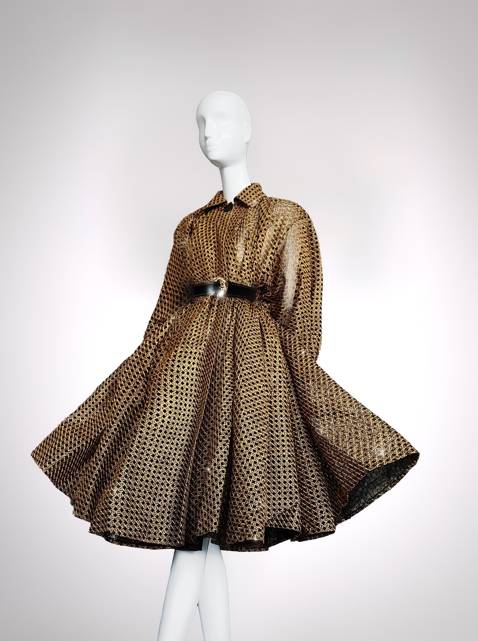 CHRISTIAN DIOR Archival SS 1991 Spectacular Coat Dress Swing Overcoat In Excellent Condition For Sale In Berlin, BE