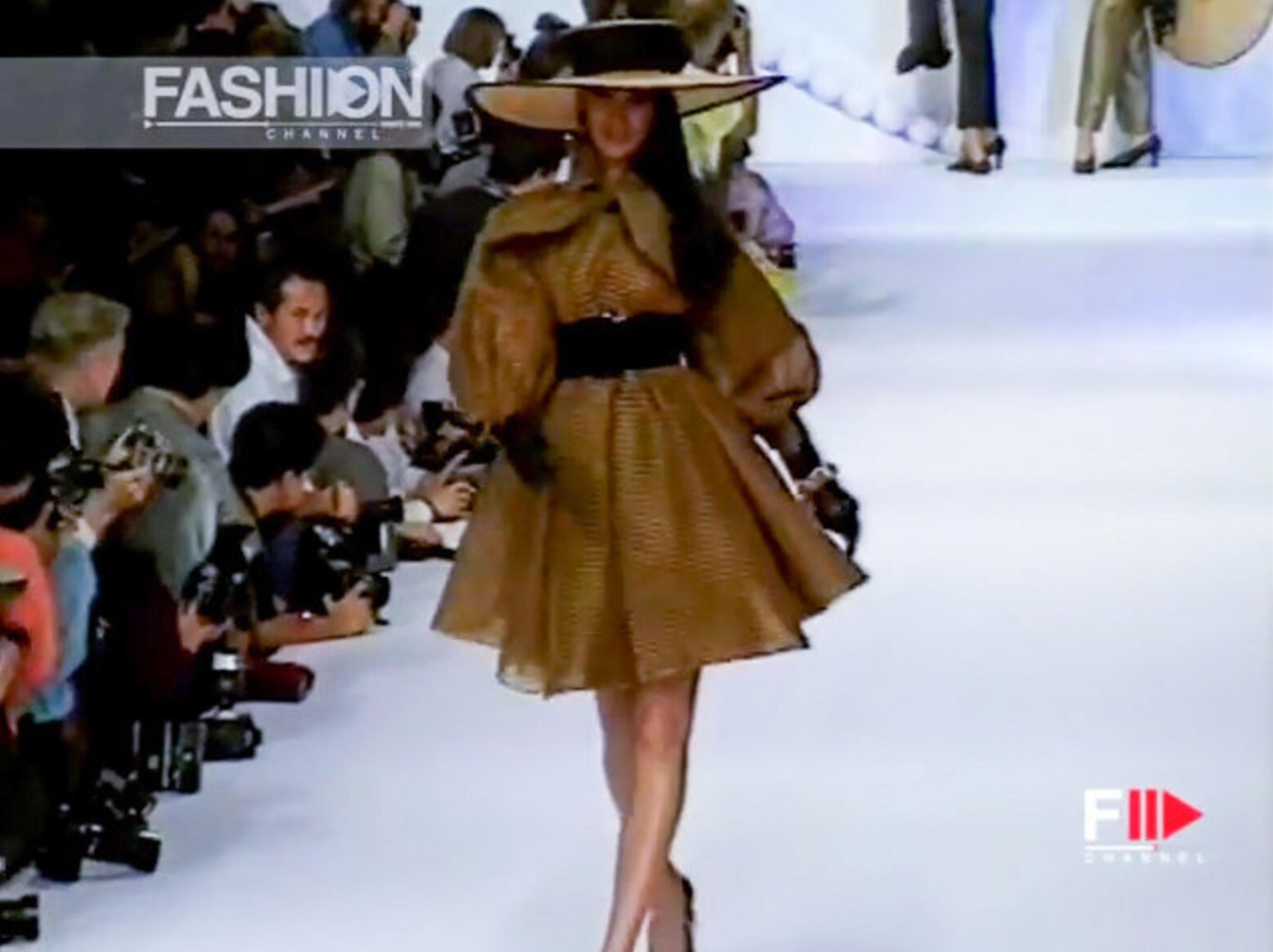 CHRISTIAN DIOR Archival SS 1991 Spectacular Coat Dress Swing Overcoat For Sale 4
