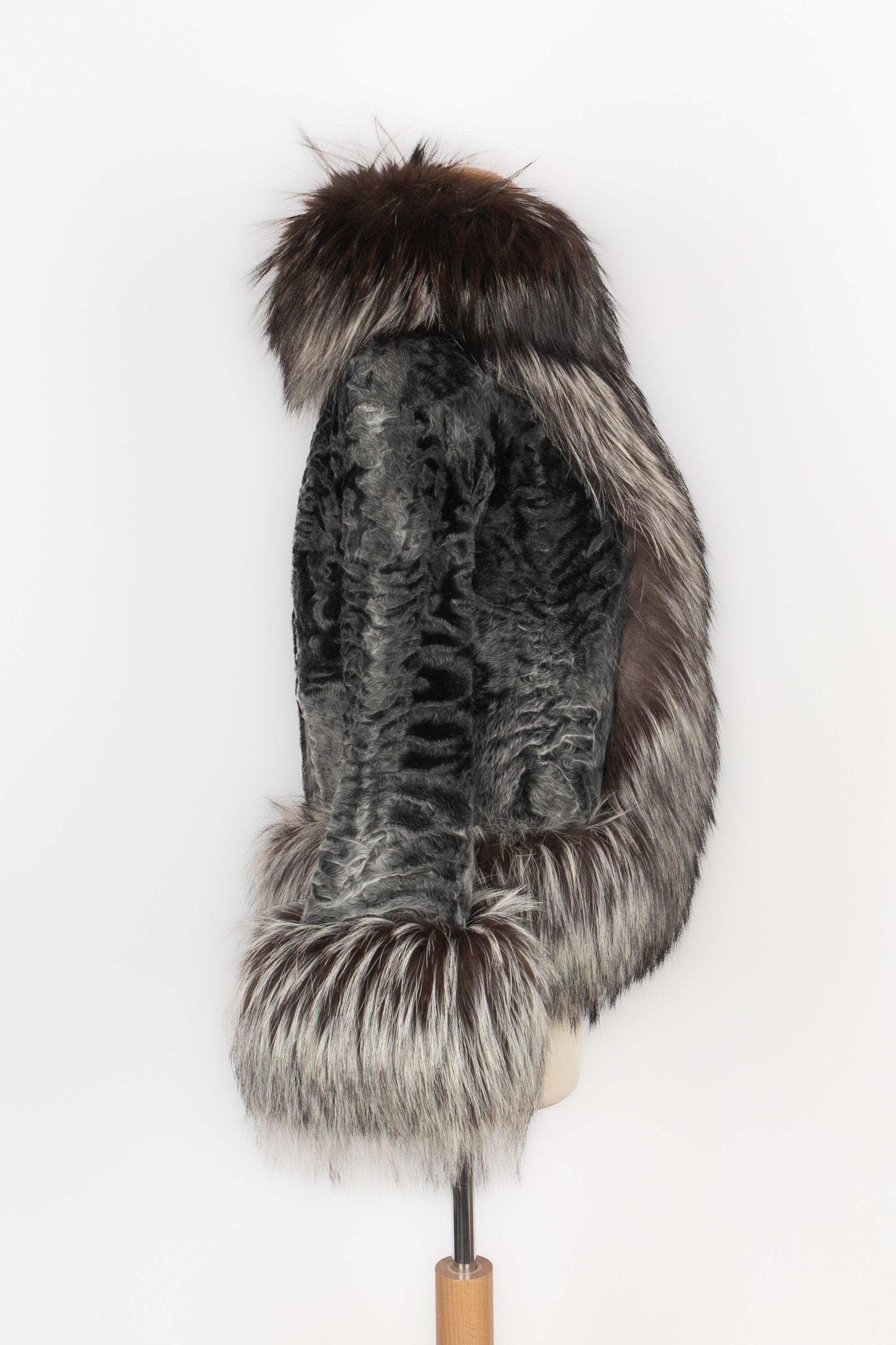 Christian Dior Astrakhan Jacket with fox fur, 2008 In Excellent Condition For Sale In SAINT-OUEN-SUR-SEINE, FR