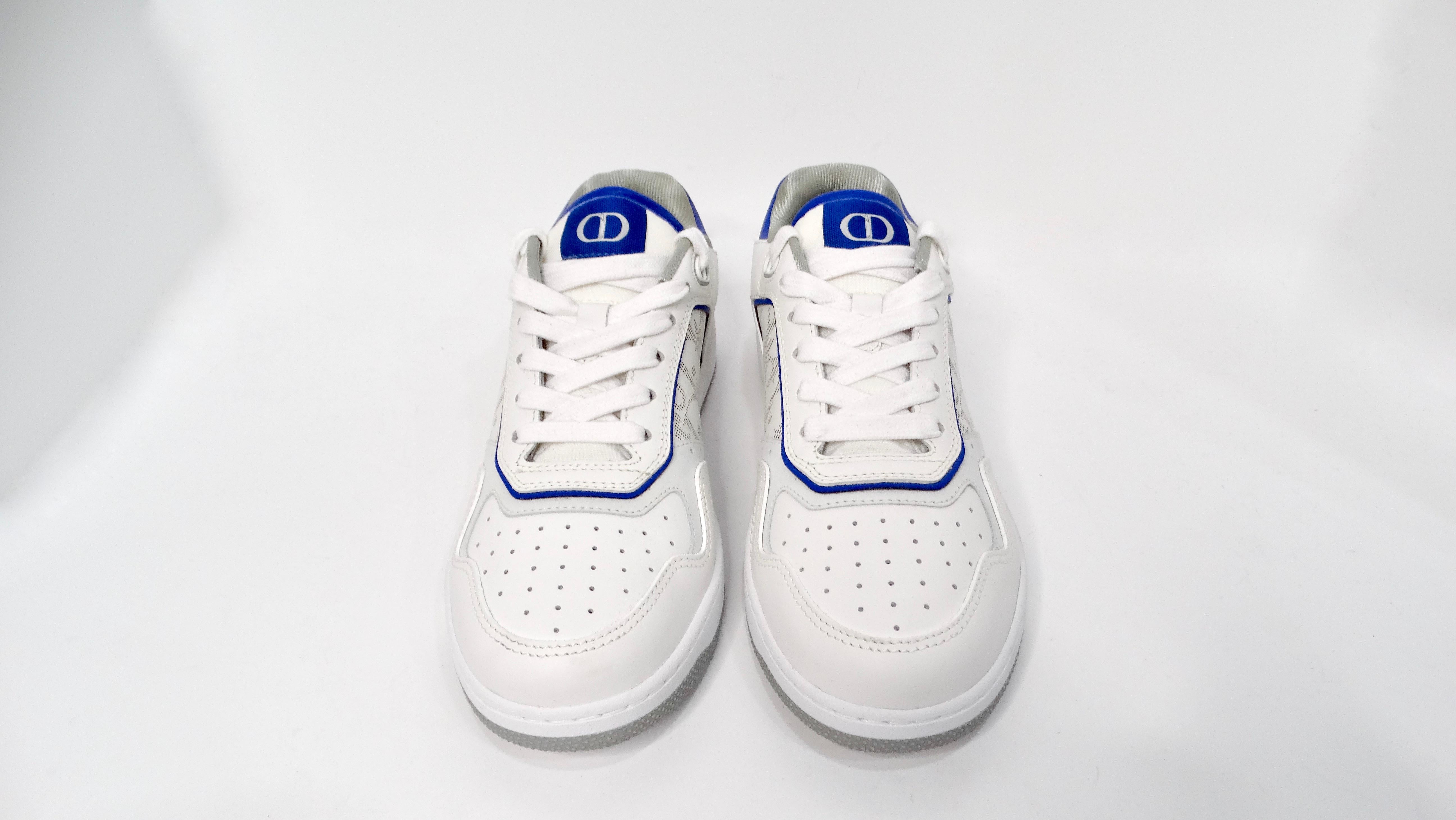 Baskets basses B27 Galaxy Oblique blanches et bleues de Christian Dior Pour femmes en vente