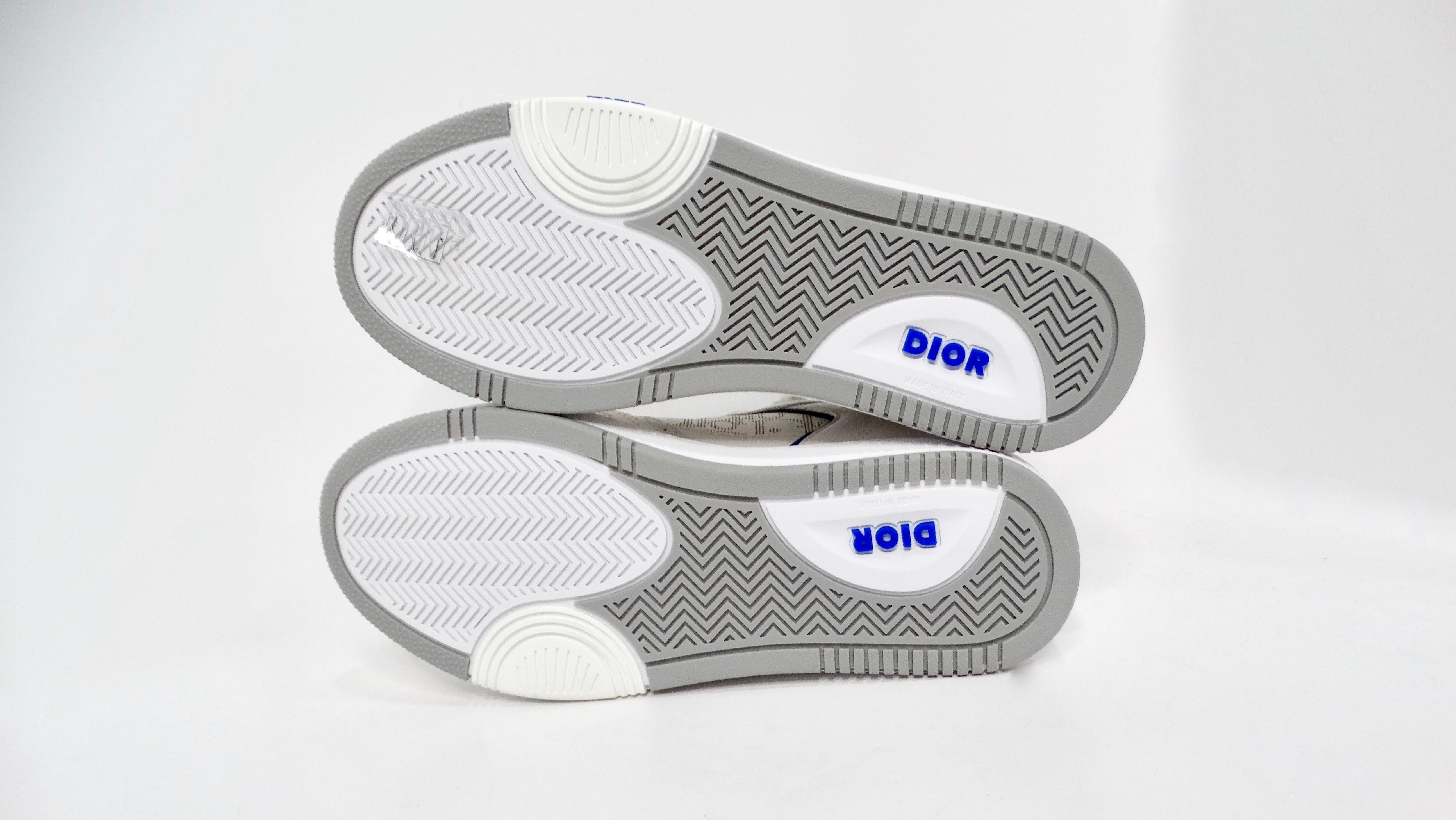 Baskets basses B27 Galaxy Oblique blanches et bleues de Christian Dior en vente 3