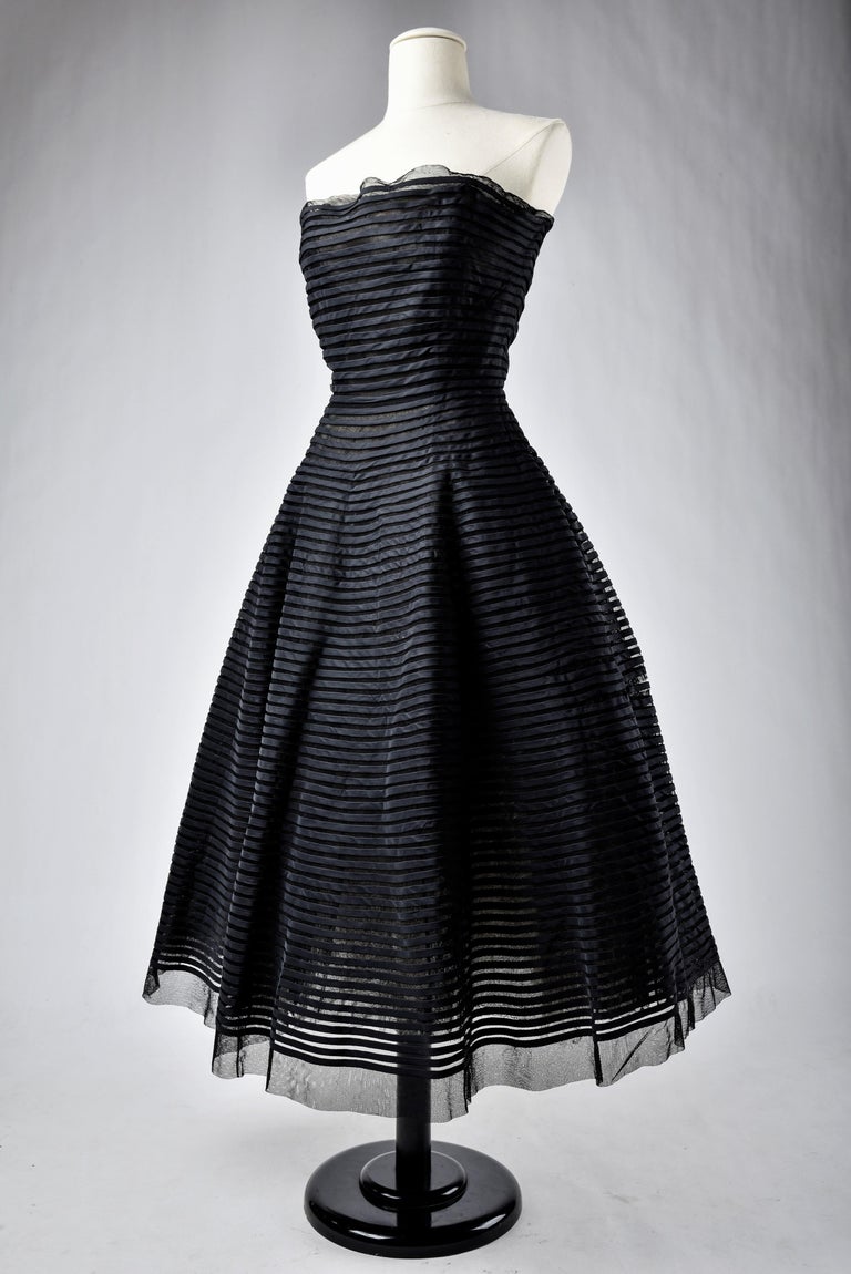 Christian Dior Ball Gown in black tulle & satin appliqué N° 363404 Circa 1955 For Sale 6