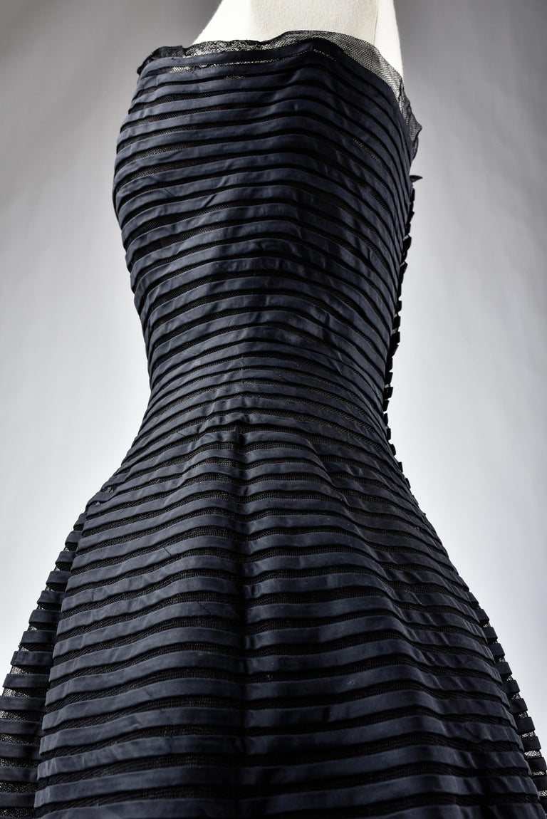 Christian Dior Ball Gown in black tulle & satin appliqué N° 363404 Circa 1955 For Sale 8