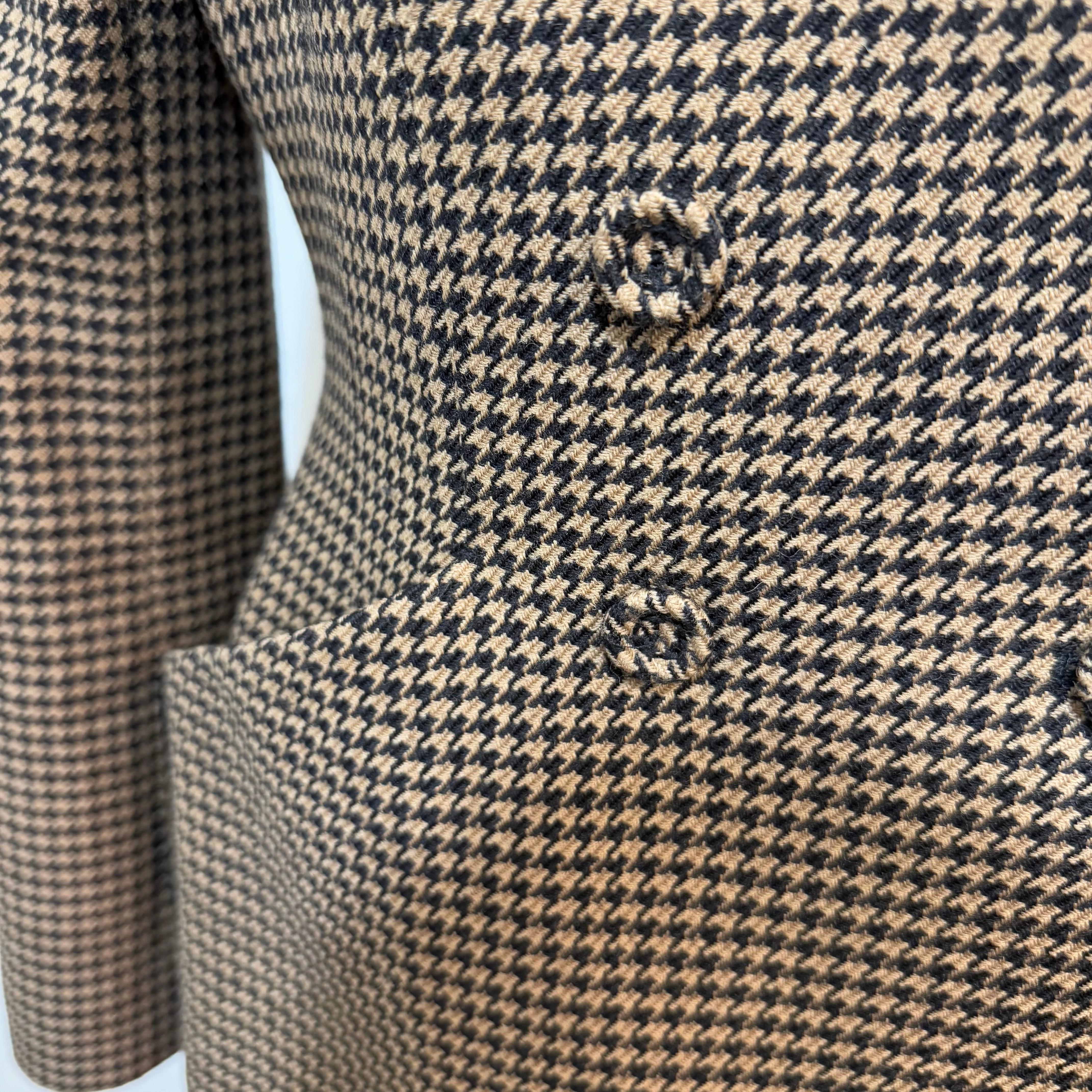 Christian Dior Bar 30 Montaigne Piede de Poule Jacket FR 40 For Sale 1