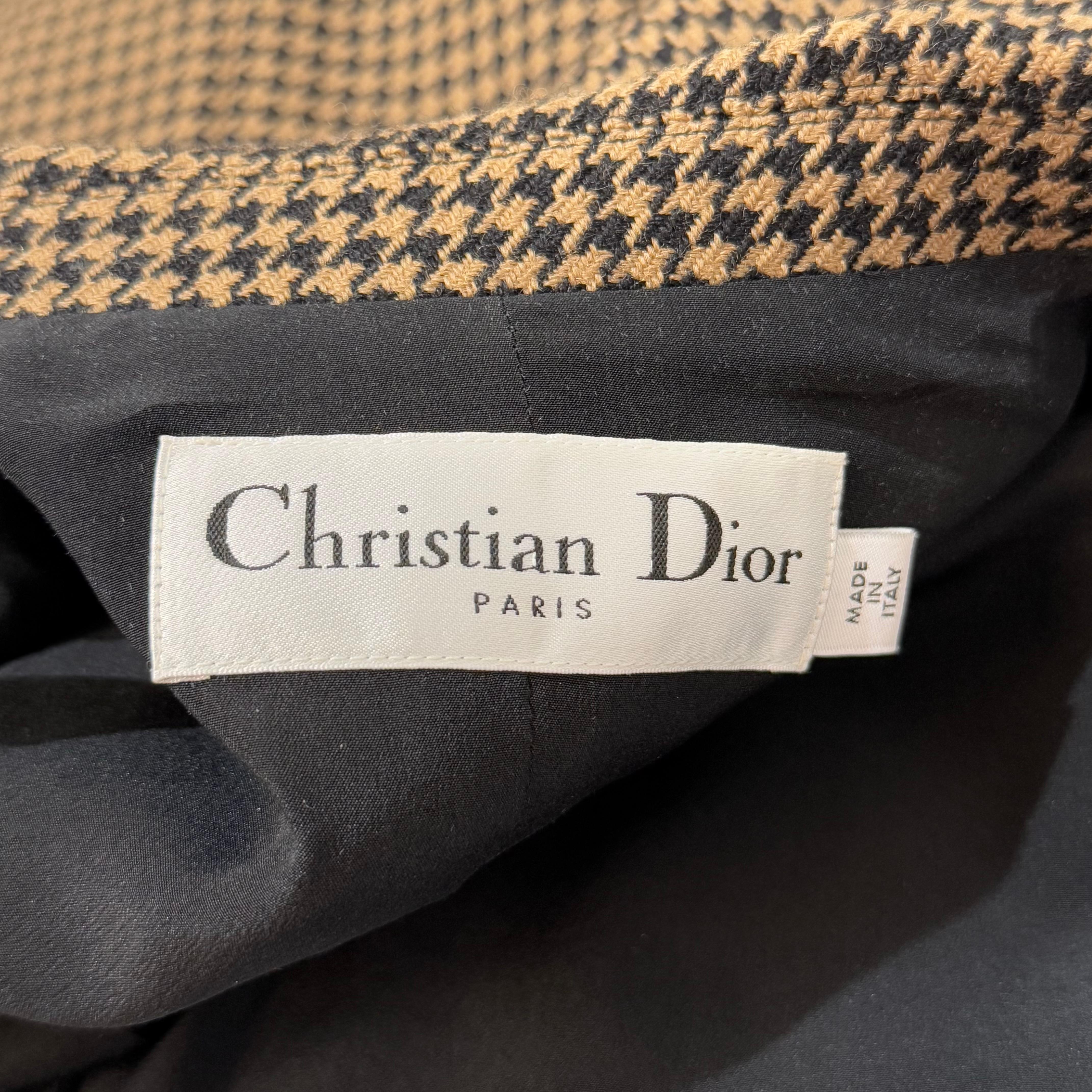 Christian Dior Bar 30 Montaigne Piede de Poule Jacket FR 40 For Sale 2