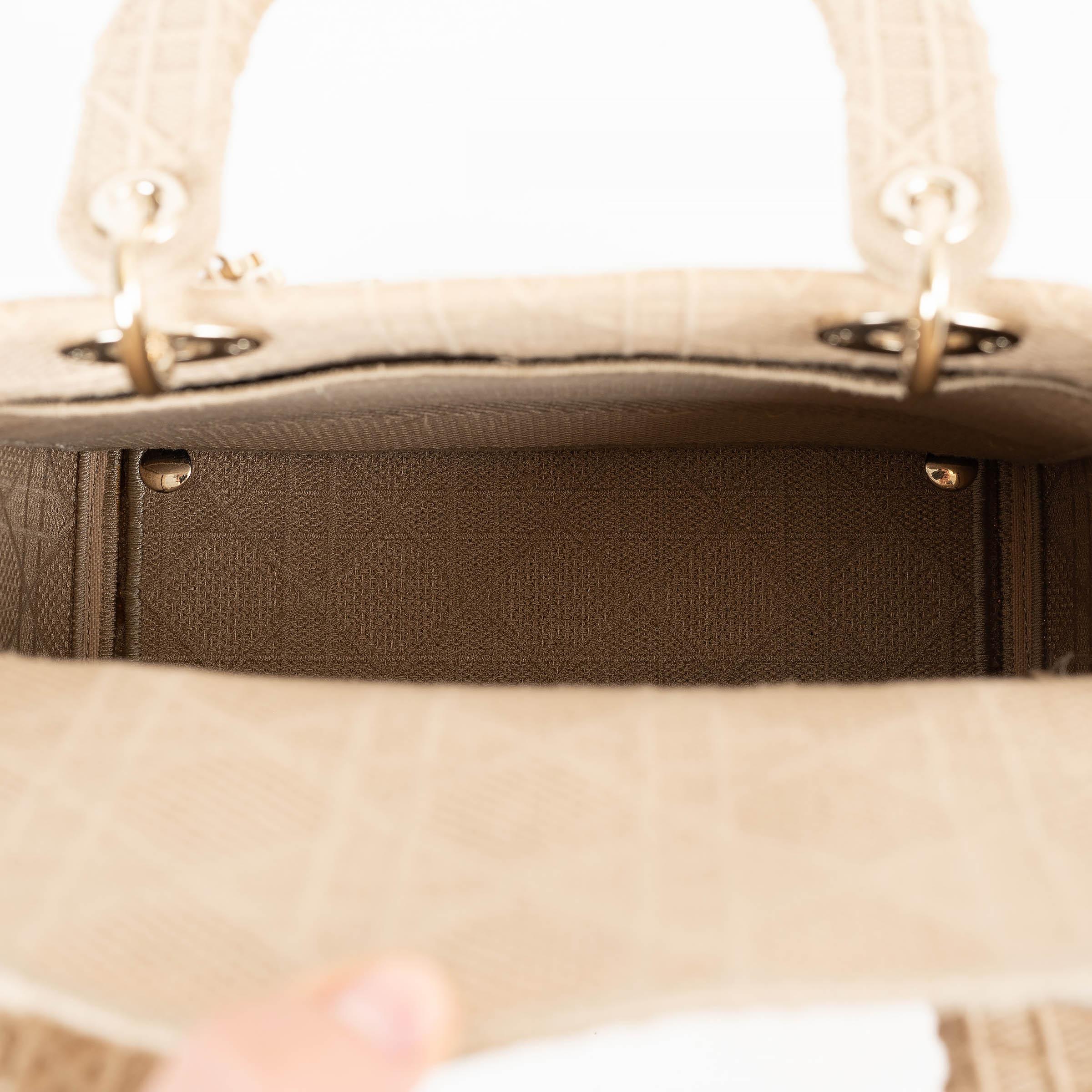 Bolso CHRISTIAN DIOR beige 2020 CANNAGE MEDIUM D-LITE TOTE en venta 1