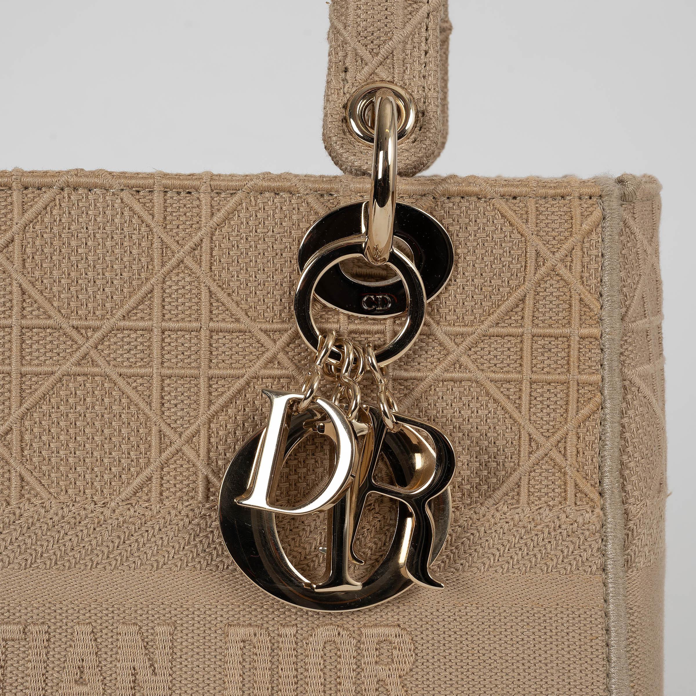 Bolso CHRISTIAN DIOR beige 2020 CANNAGE MEDIUM D-LITE TOTE en venta 2