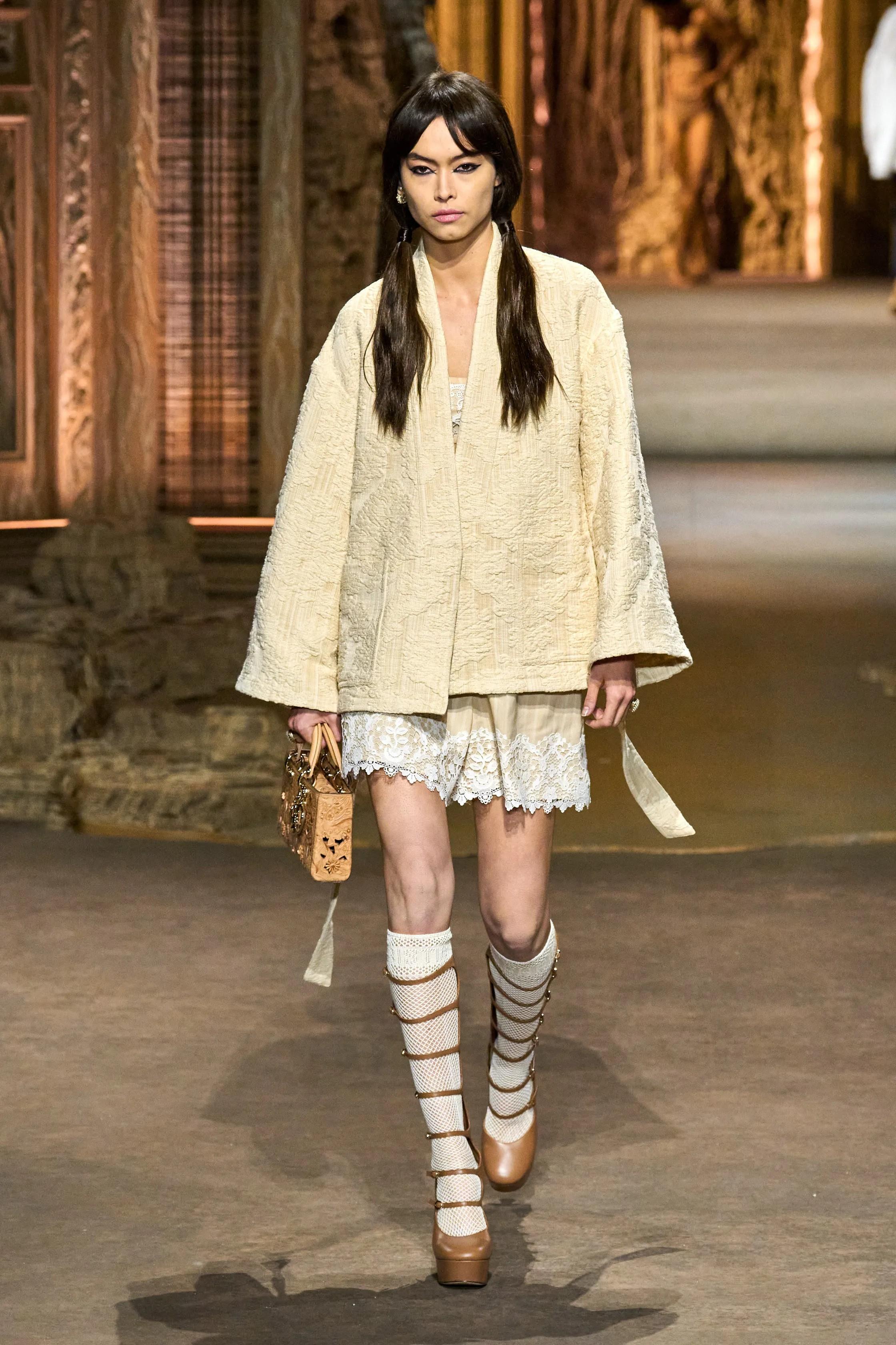 CHRISTIAN DIOR beige cotton 2023 DAMASK OVERSIZED KIMONO Jacket 34 XS For Sale 3