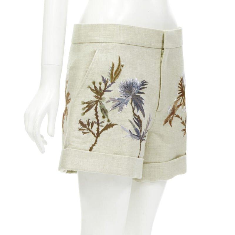 Beige CHRISTIAN DIOR beige cotton linen Dandelion floral embroidery cuffed shorts FR38 For Sale