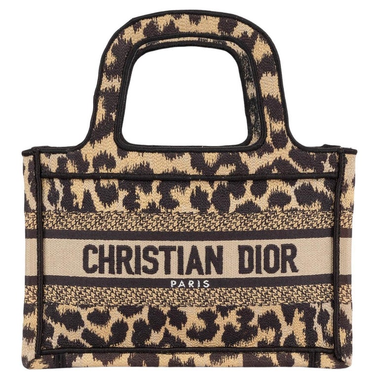 Christian Dior beige LEOPARD MIZZA tela MINI BOOK Tote Bag in vendita su  1stDibs