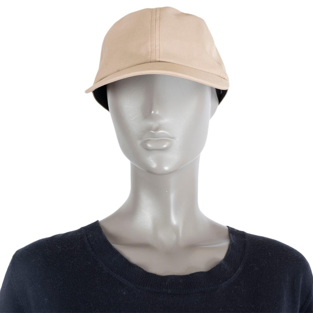 100% authentic Sacai drawstring baseball cap in beige wool (100%).  Has been worn and is in virtually new condition.

Measurements
Tag Size	2
Inside Circumference	56cm (21.8in)

All our listings include only the listed item unless otherwise