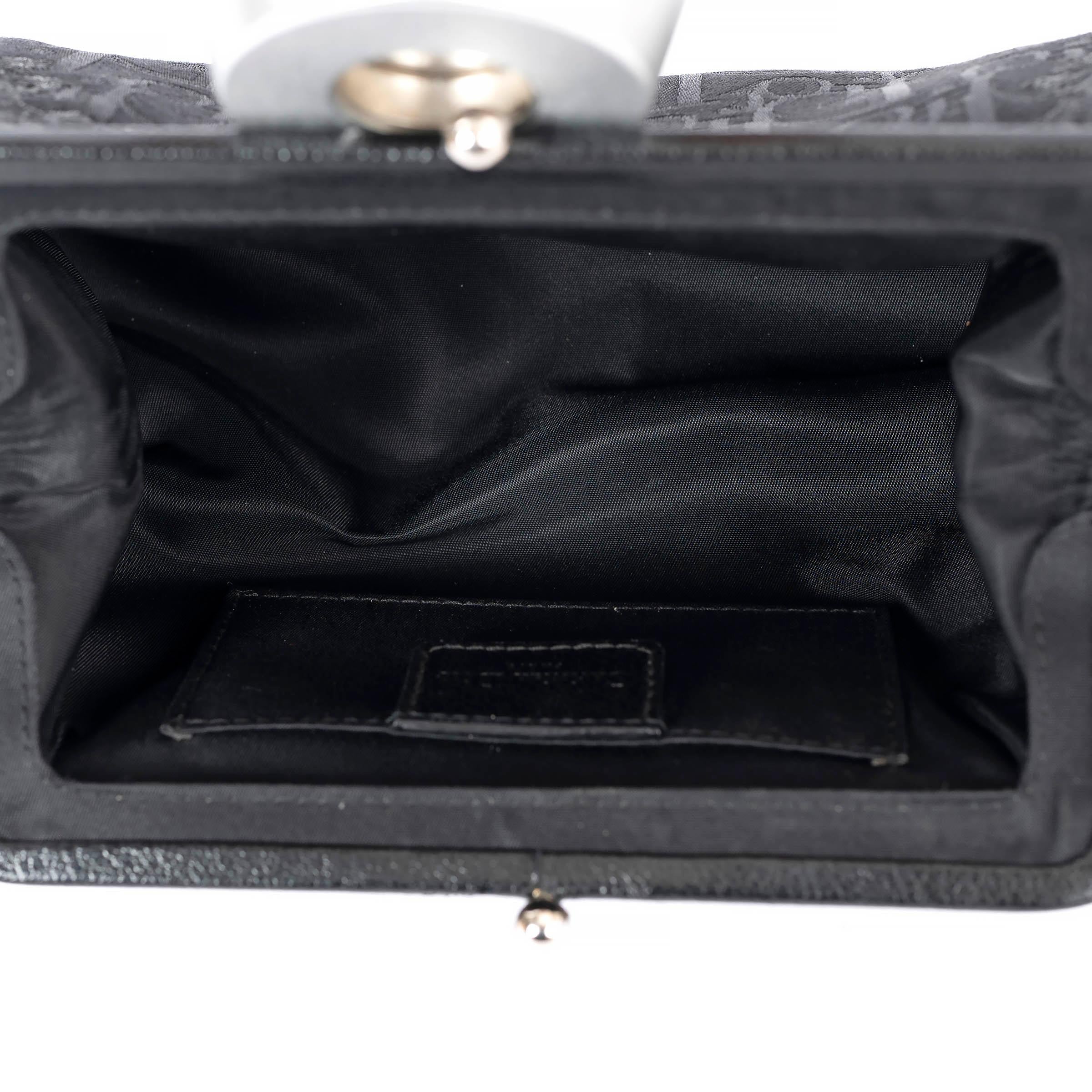 CHRISTIAN DIOR black 2005 FLORAL OBLIQUE CANVAS FRAME Clutch Bag For Sale 1