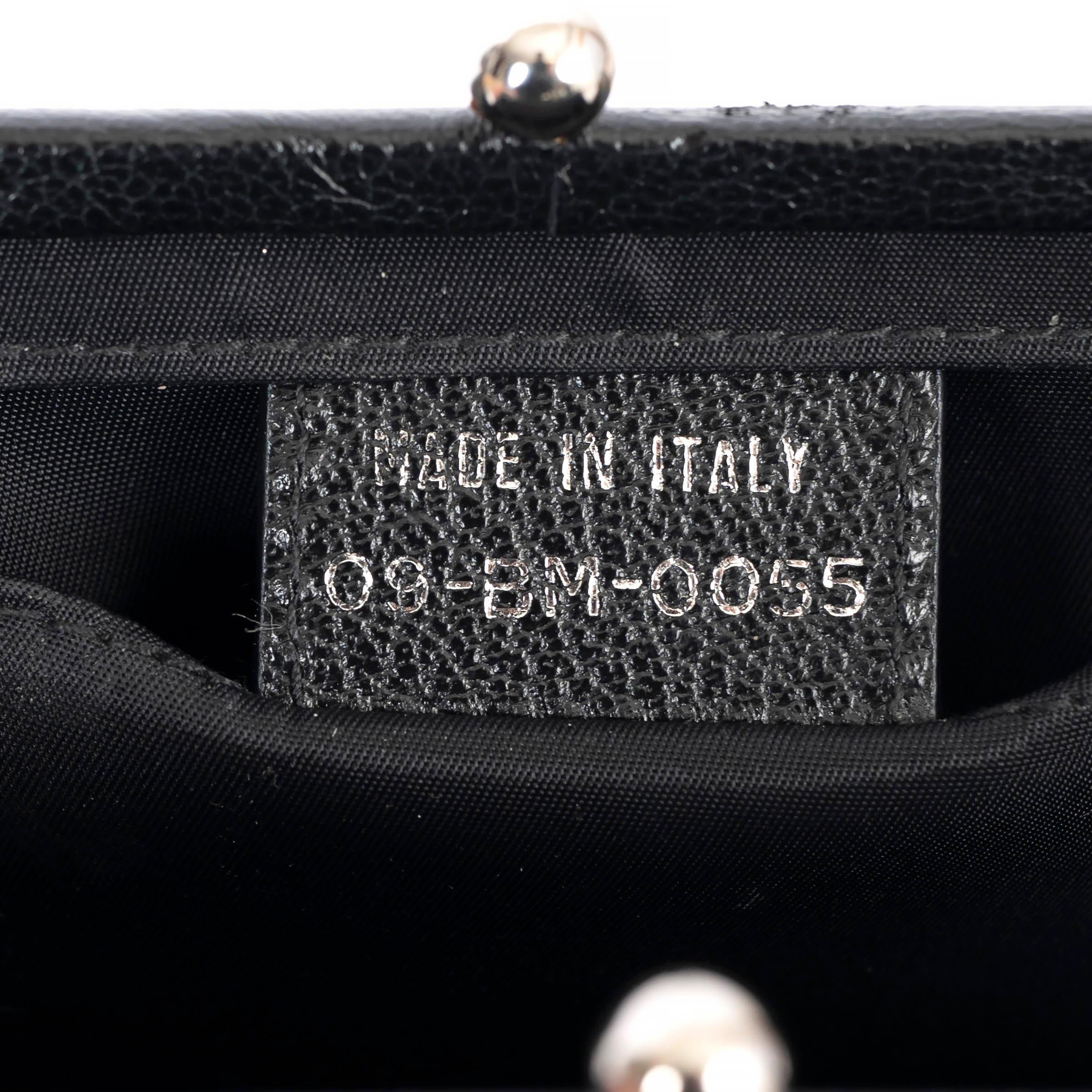 CHRISTIAN DIOR black 2005 FLORAL OBLIQUE CANVAS FRAME Clutch Bag For Sale 3