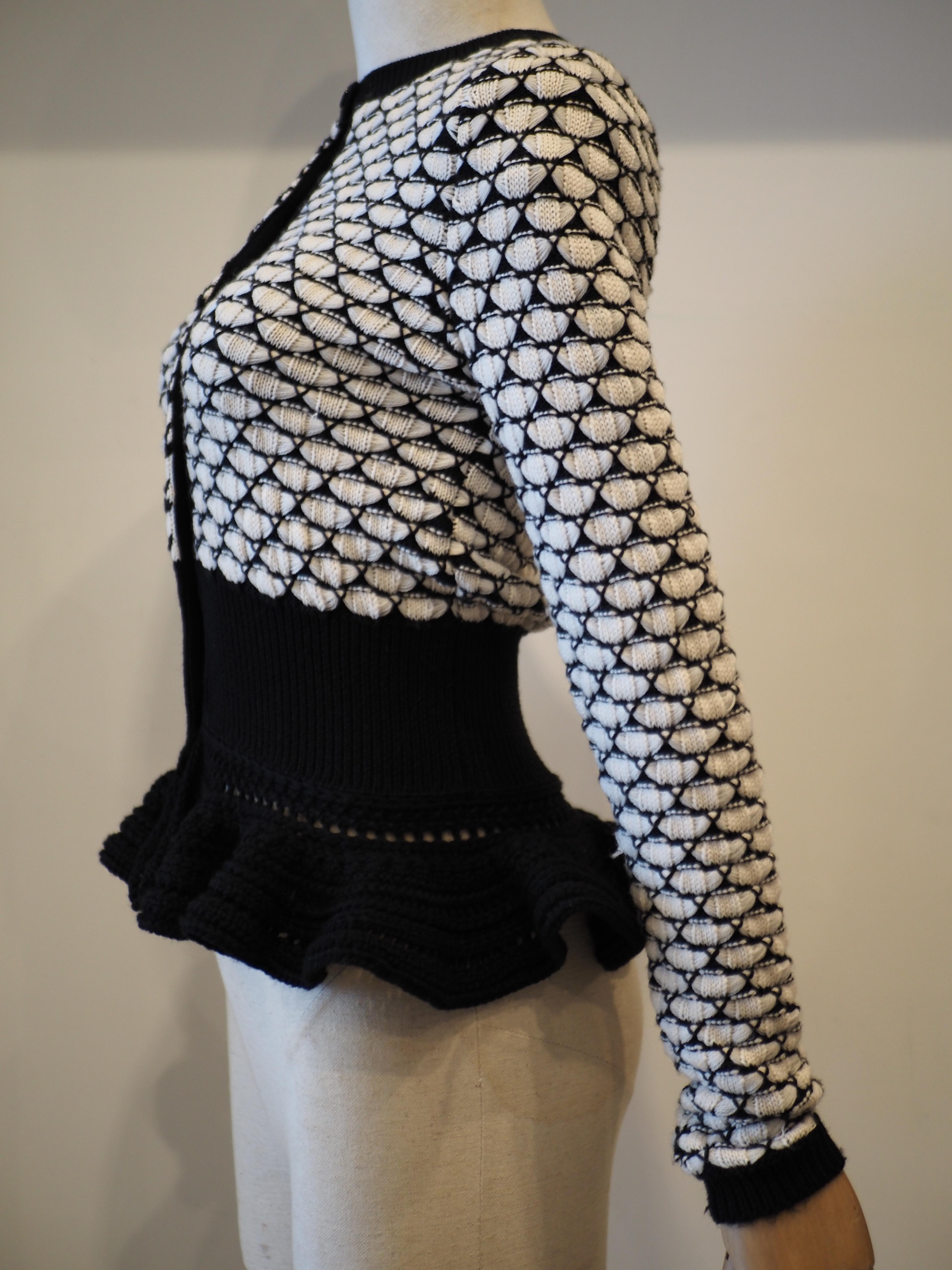 Cardigan en laine noir et blanc Christian Dior en vente 4