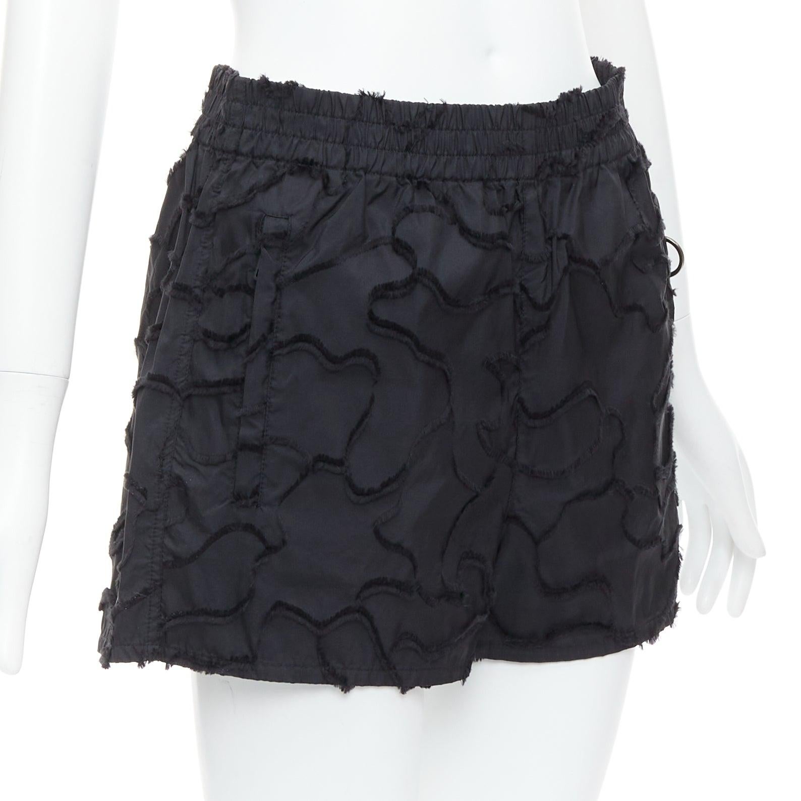 Black CHRISTIAN DIOR black camouflage patch applique logo shorts FR36 S For Sale