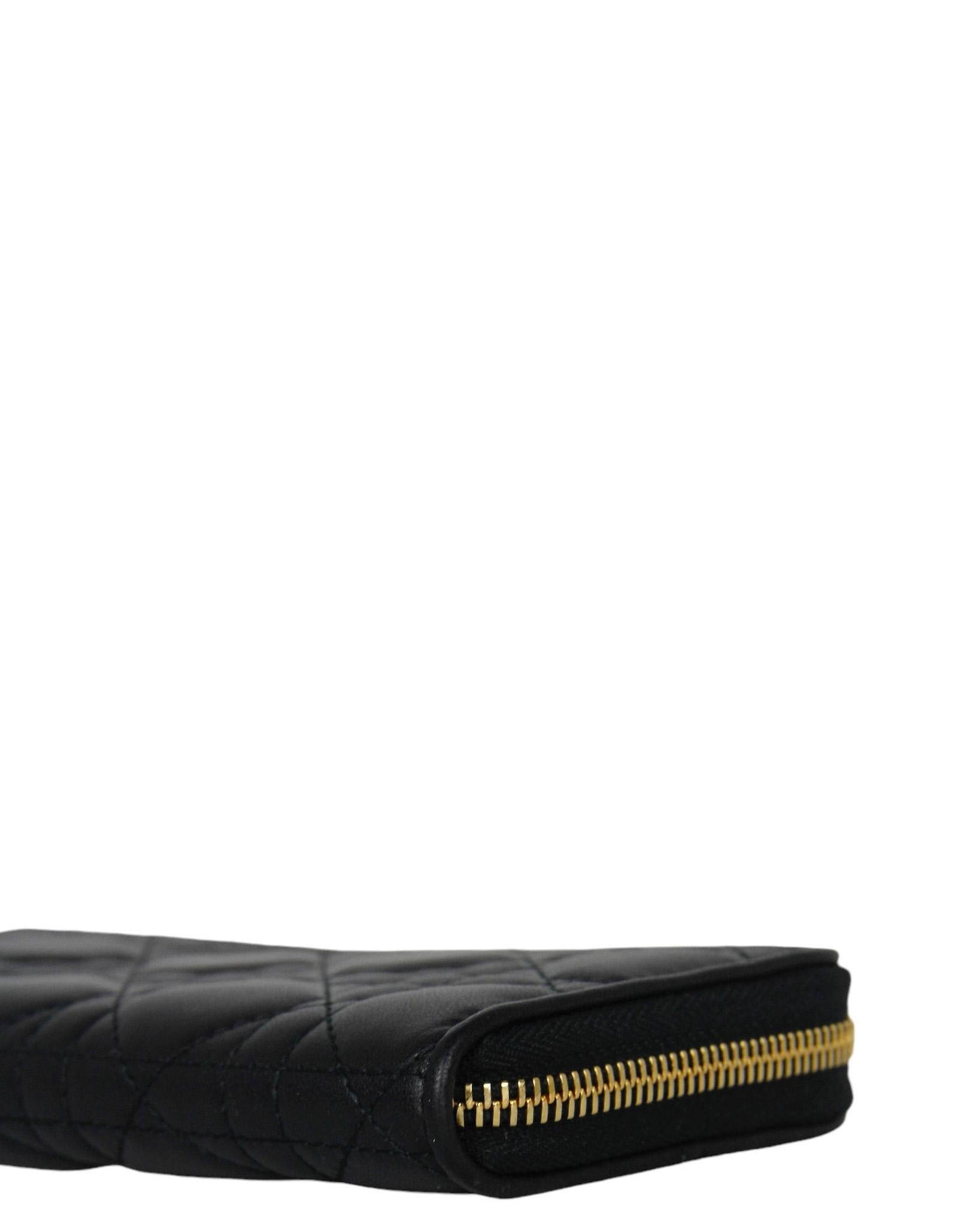 Donna Christian Dior Portafoglio in pelle d'agnello nero Cannage Lady Dior Voyageur in vendita