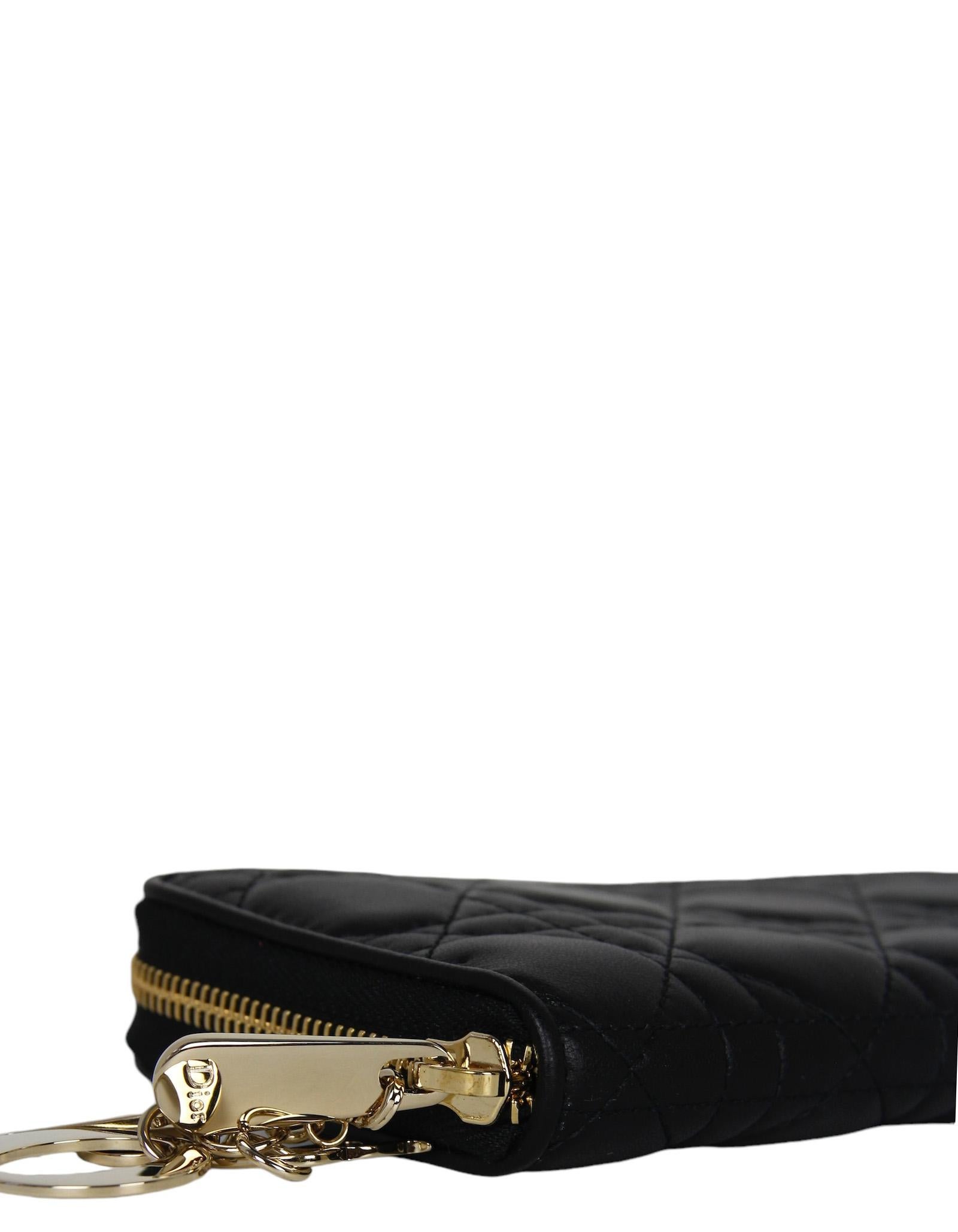 Christian Dior Portafoglio in pelle d'agnello nero Cannage Lady Dior Voyageur in vendita 1