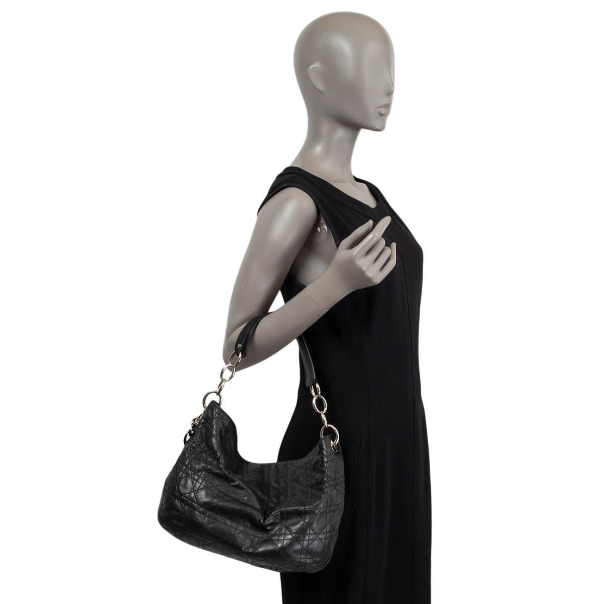 CHRISTIAN DIOR noir CANNAGE cuir SOFT LADY DIOR SMALL Sac hobo 4