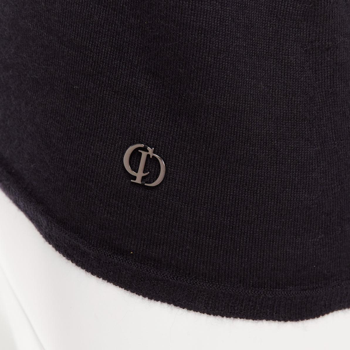 CHRISTIAN DIOR black cashmere silk CD logo charm knit tank vest FR36 S
Reference: AAWC/A01113
Brand: Dior
Material: Cashmere, Silk
Color: Black
Pattern: Solid
Closure: Pullover
Extra Details: CD logo at left hem.
Made in: