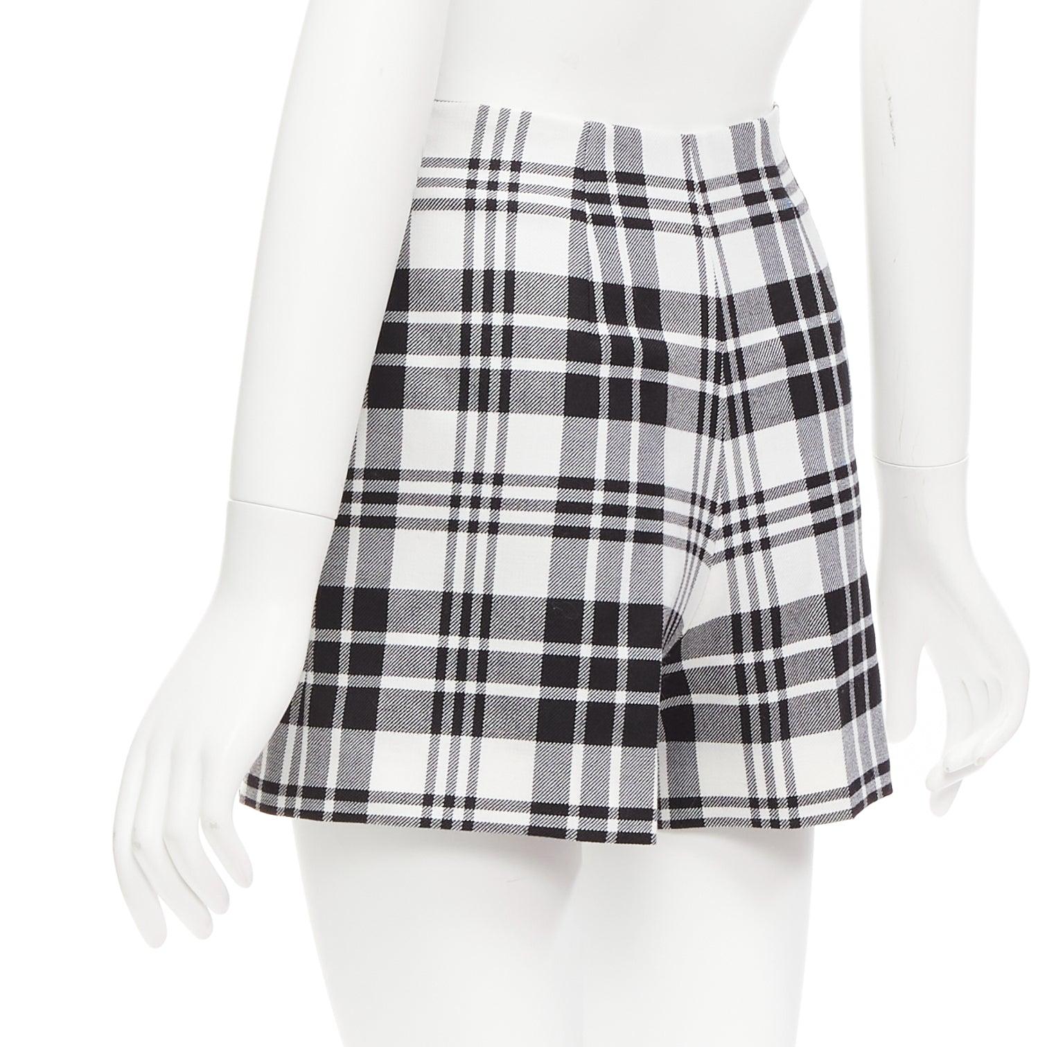 CHRISTIAN DIOR black checked virgin wool high waisted shorts FR32 XXS For Sale 1