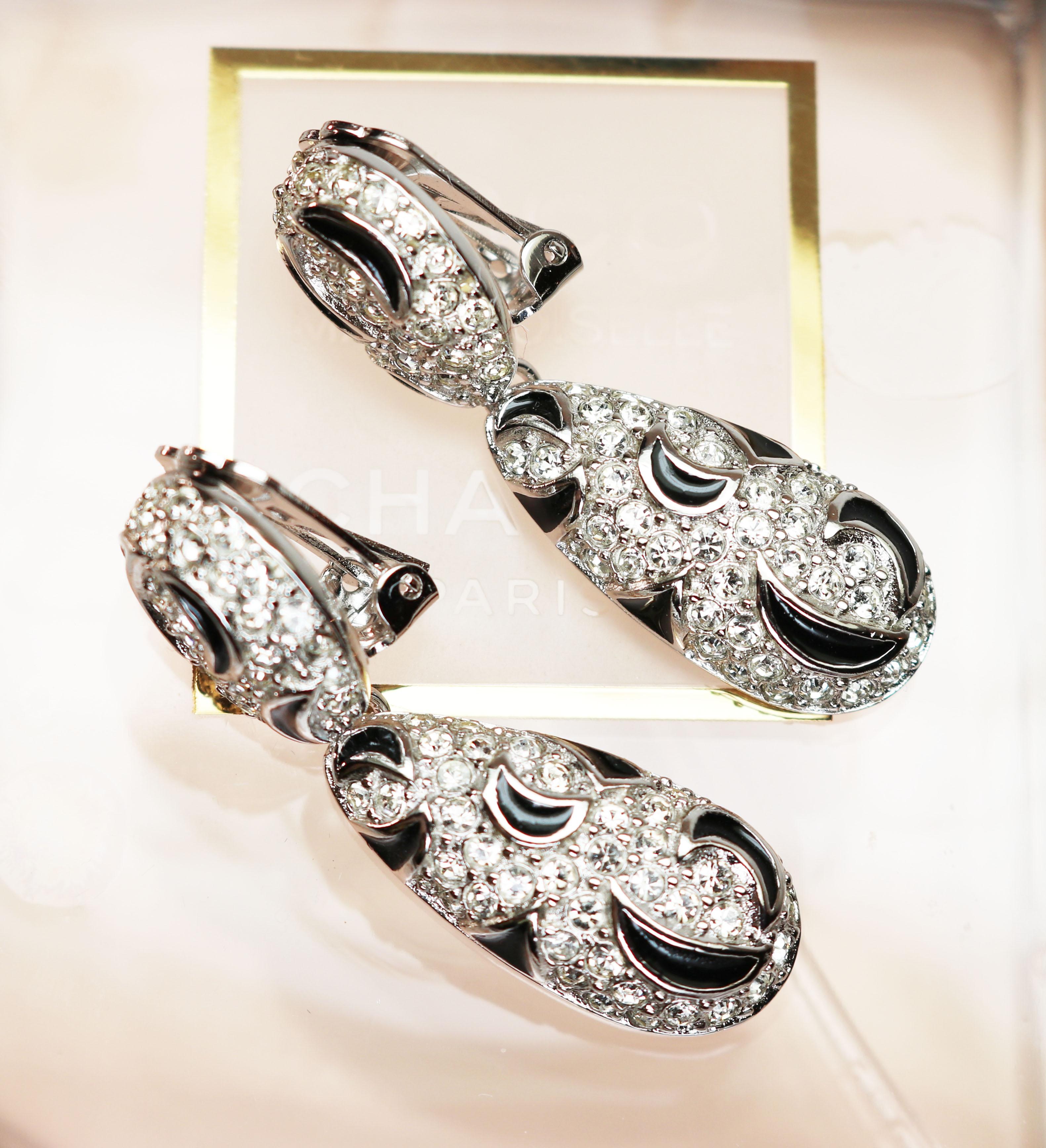 Christian Dior Black Crescent Moon Silver Earrings 7