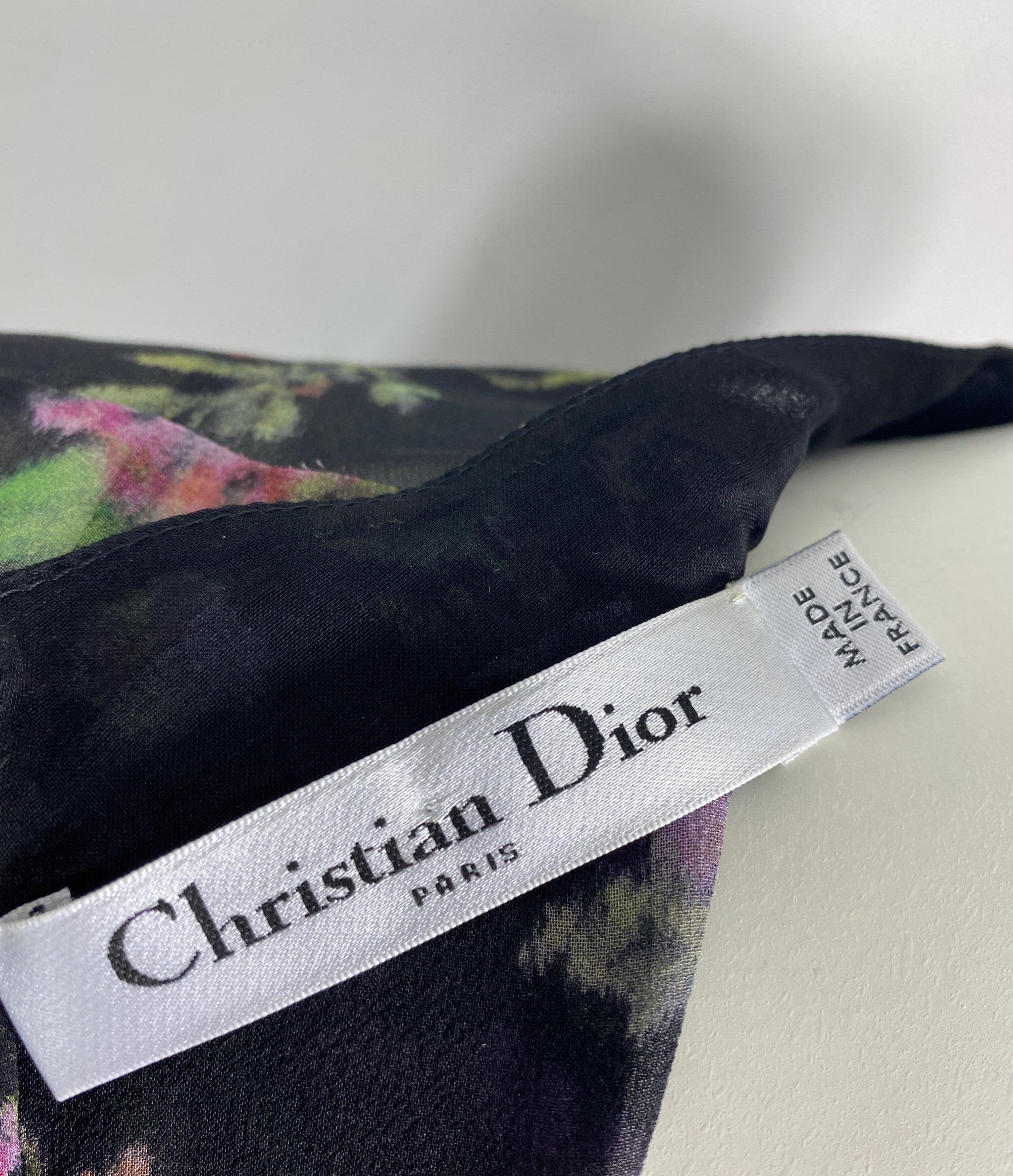 Robe à manches longues Christian Dior en mousseline de soie noire à imprimé floral - Taille 36 en vente 9