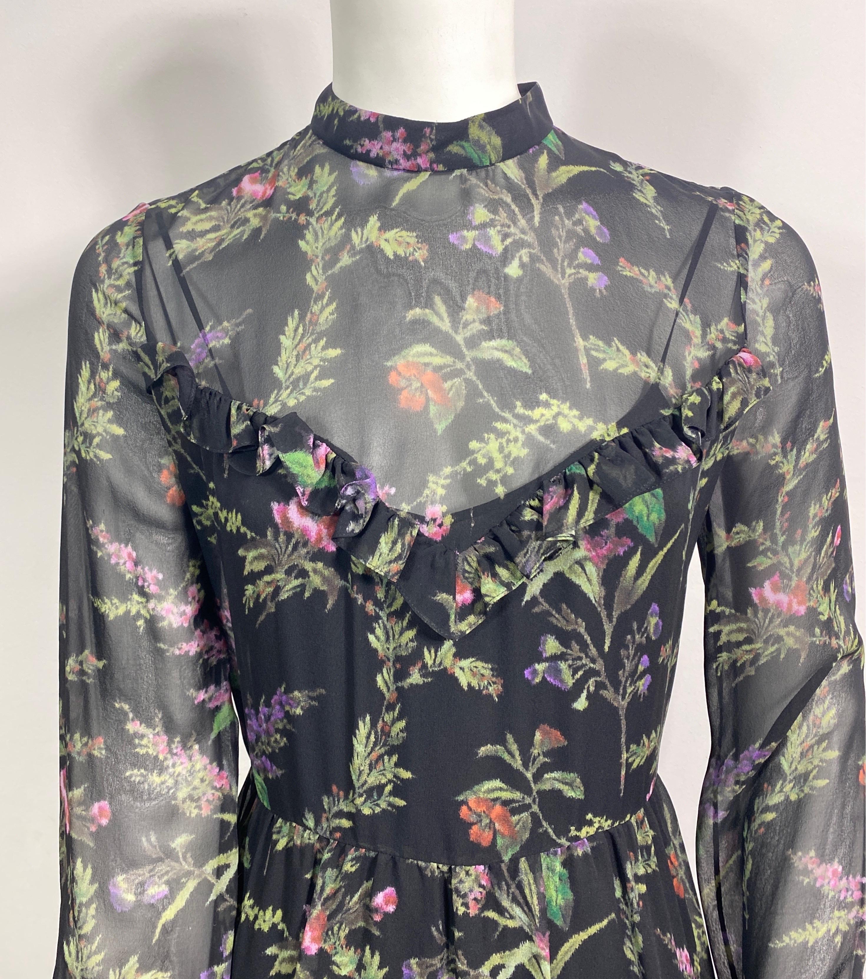 Robe à manches longues Christian Dior en mousseline de soie noire à imprimé floral - Taille 36 en vente 2