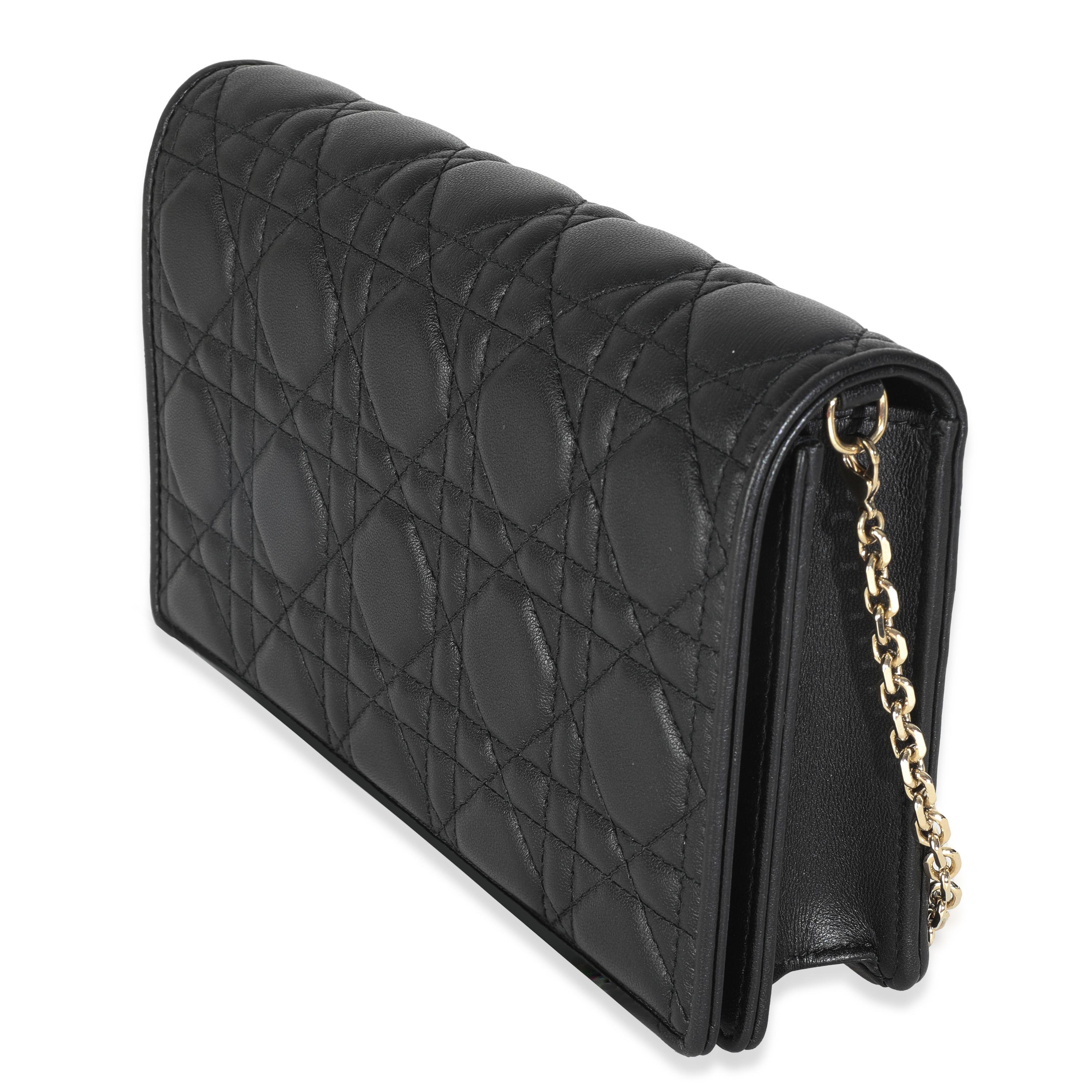 Christian Dior Portafoglio Cannage in pelle di agnello nera con catena In condizioni ottime in vendita a New York, NY