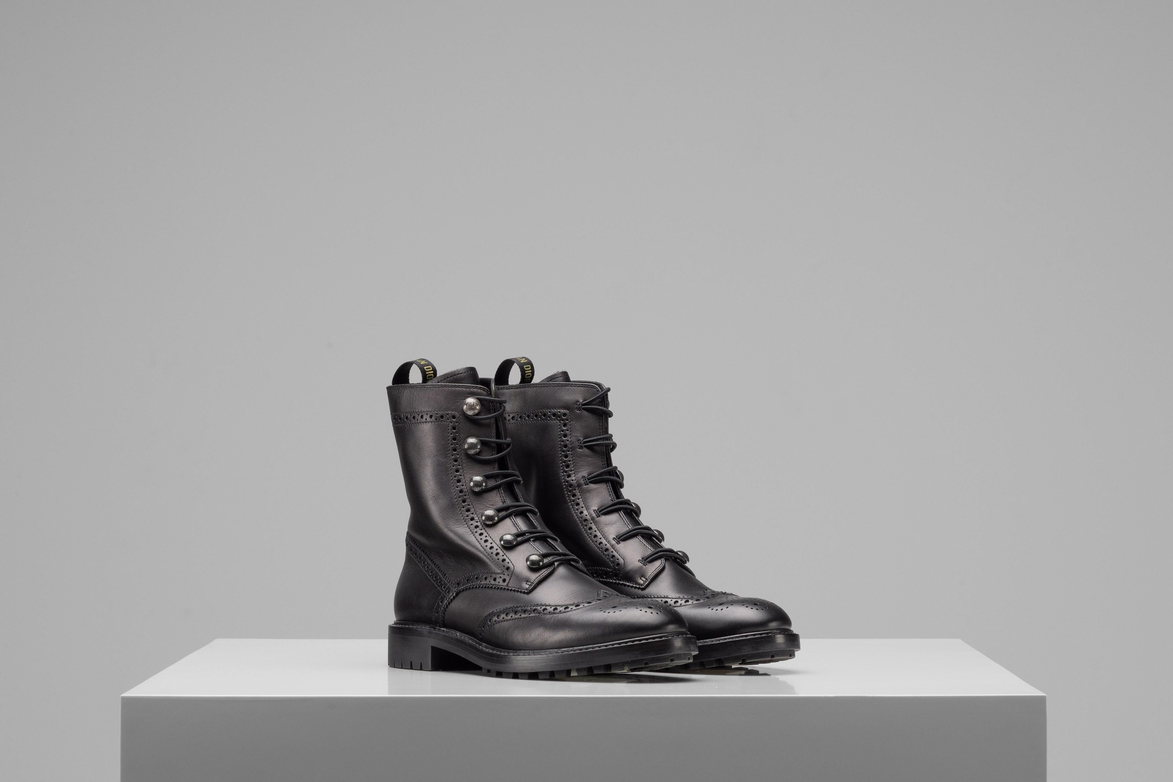 Christian Dior - Bottes de combat en cuir noir - Taille 40 Unisexe en vente