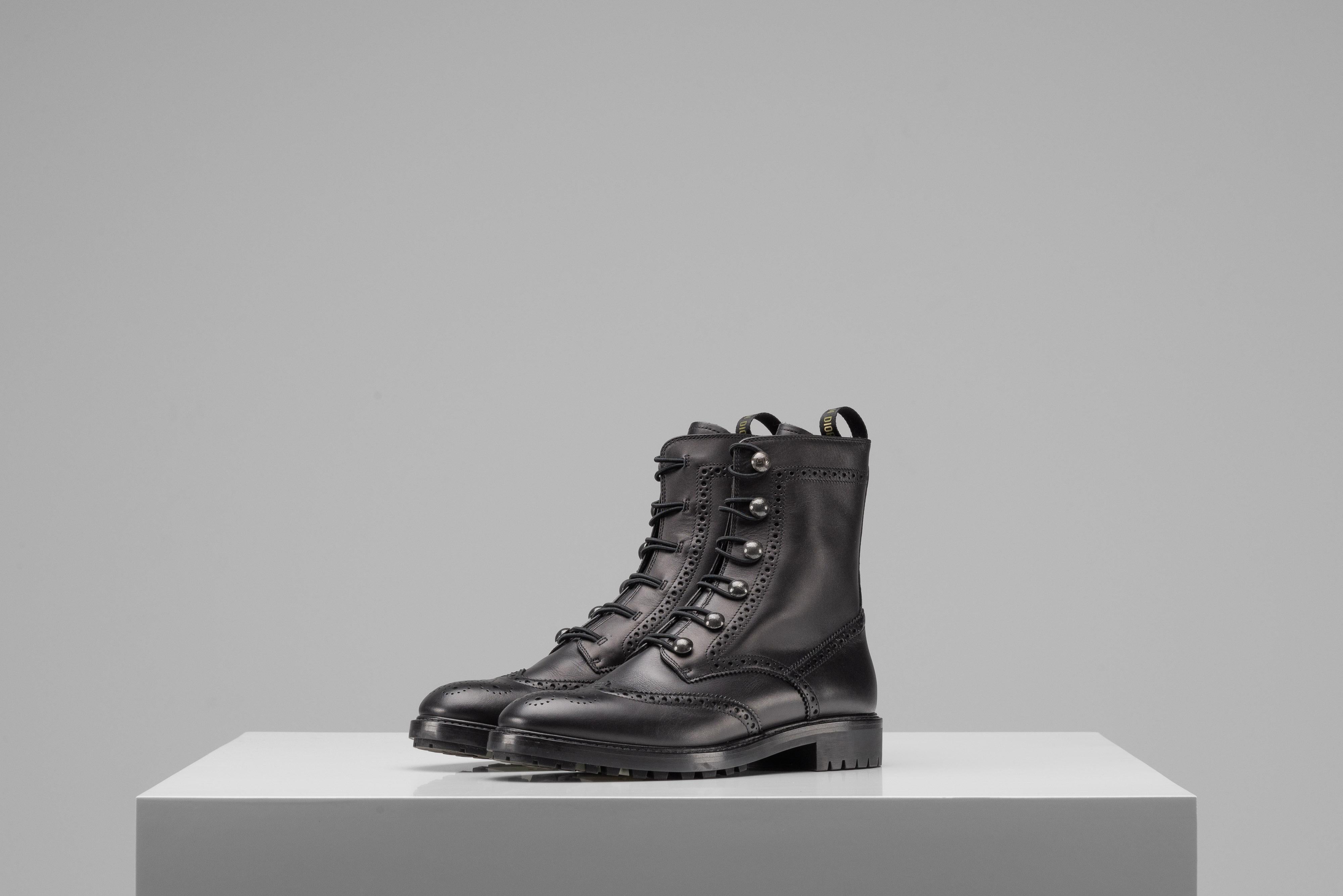 Christian Dior - Bottes de combat en cuir noir - Taille 40 en vente 5