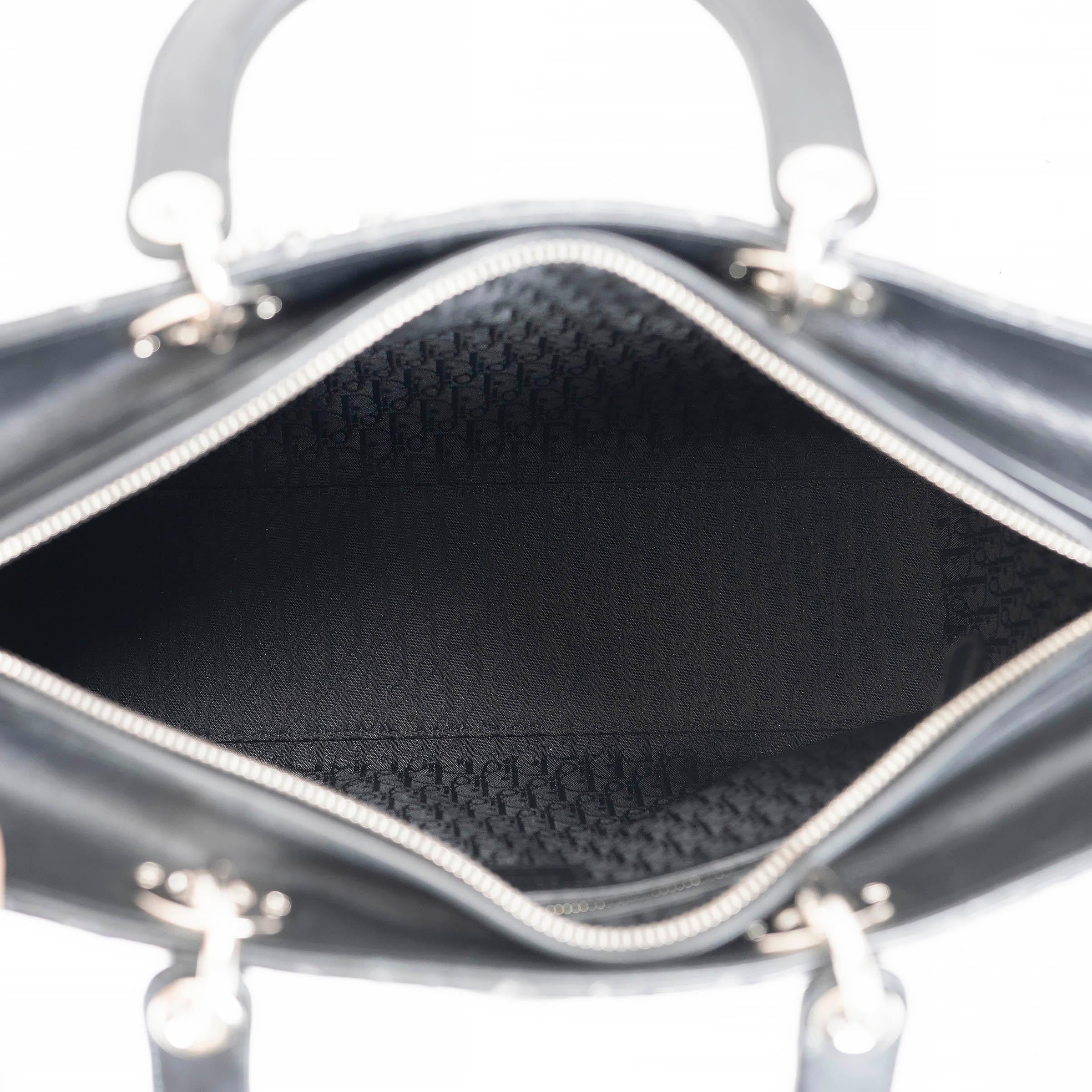 Sac à main LADY DIOR LARGE en cuir noir CHRISTIAN DIOR CONTRAST STITCH en vente 1