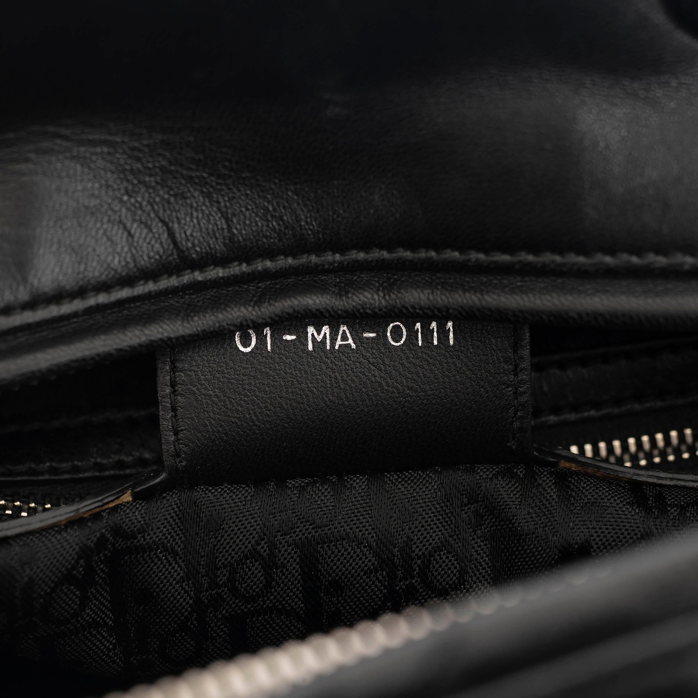 Sac à main LADY DIOR LARGE en cuir noir CHRISTIAN DIOR CONTRAST STITCH en vente 3