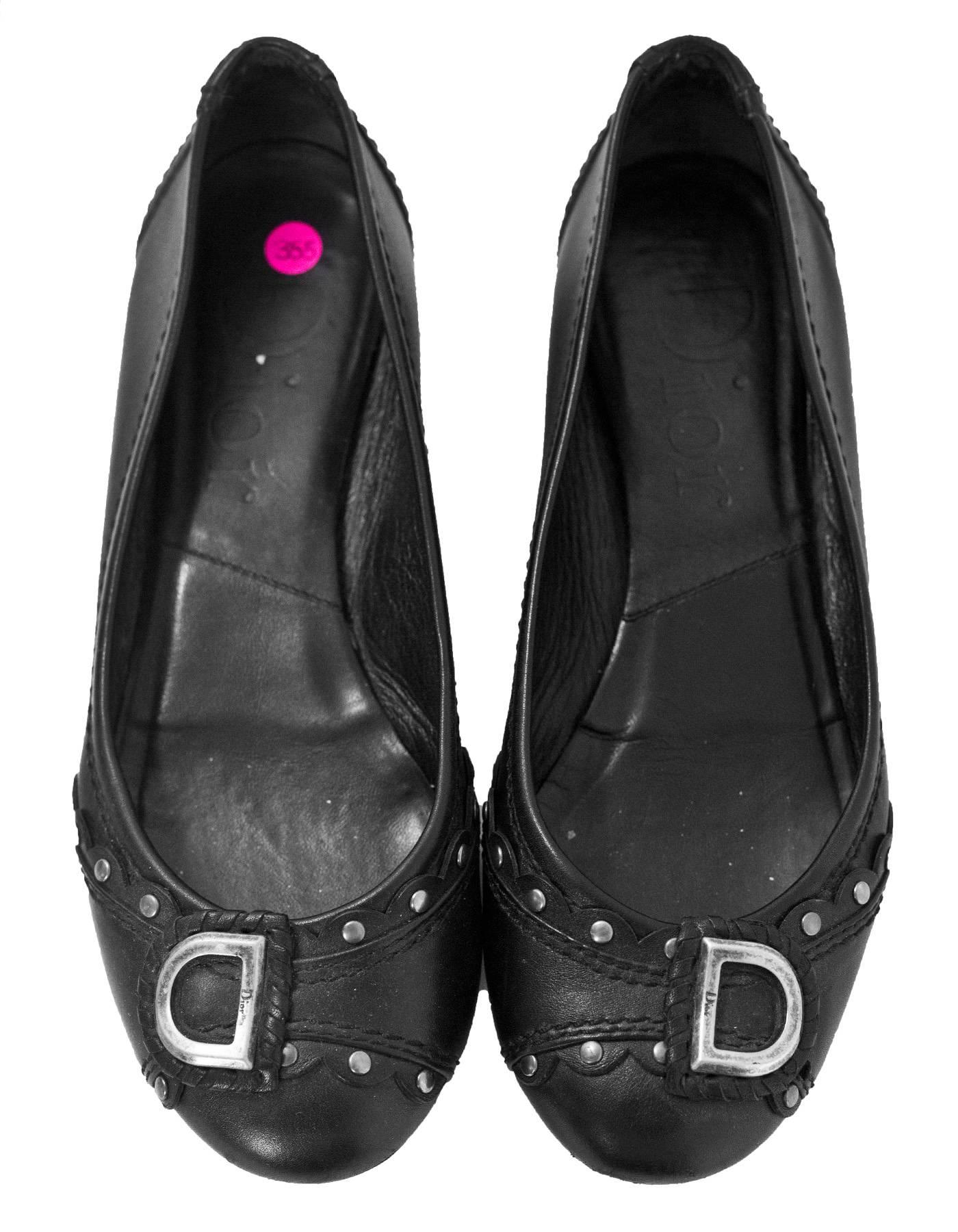 Christian Dior Black Leather D Flats Sz 35.5 In Good Condition In New York, NY