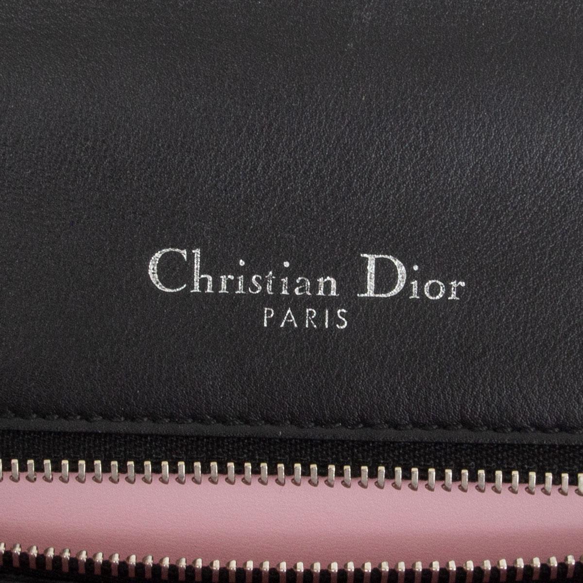 Women's CHRISTIAN DIOR black leather DIORAMA CLASP MEDIUM FLAP Shoulder Bag For Sale