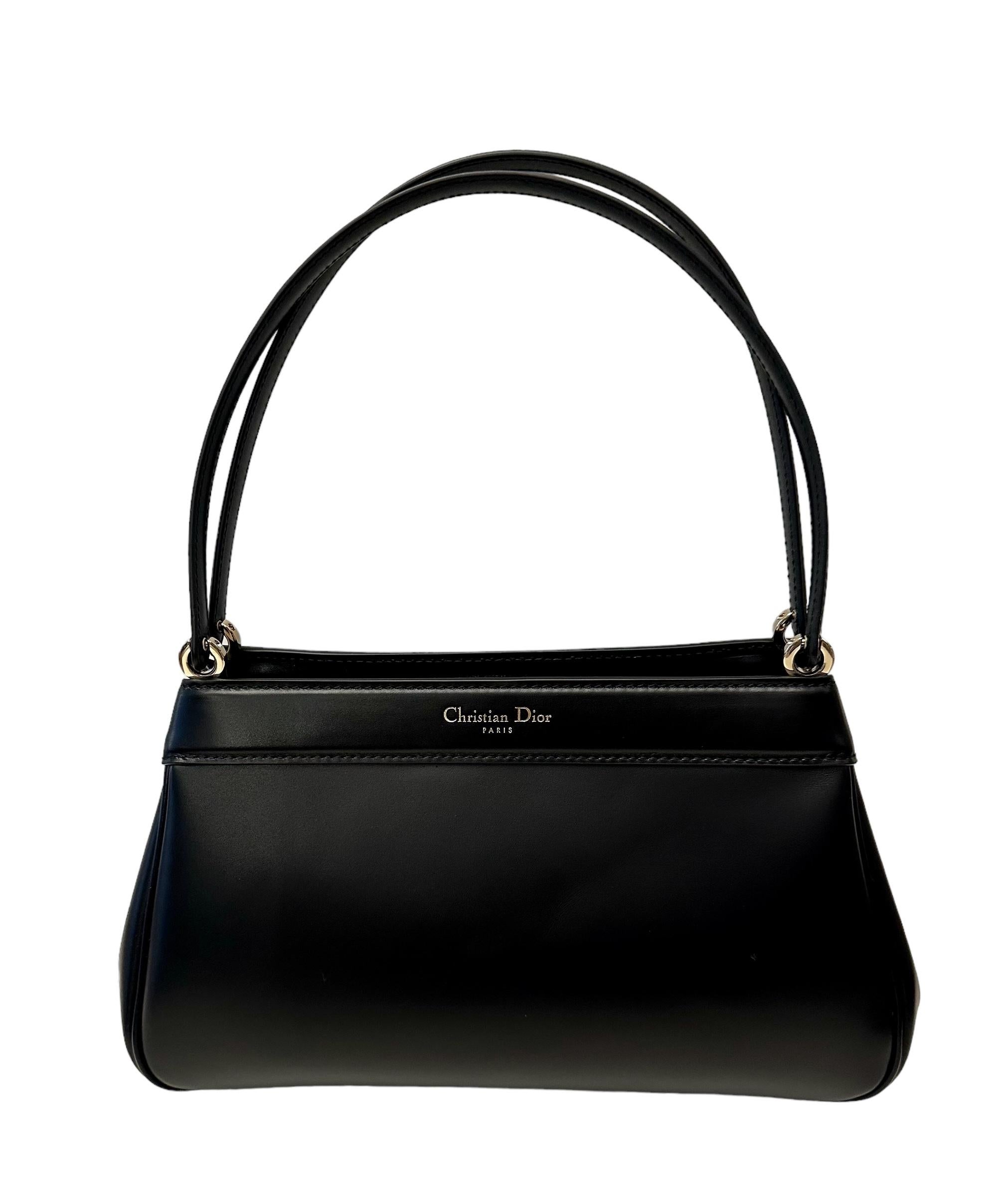 Women's or Men's Christian Dior Black Leather Medium Dior Key Bag For Sale
