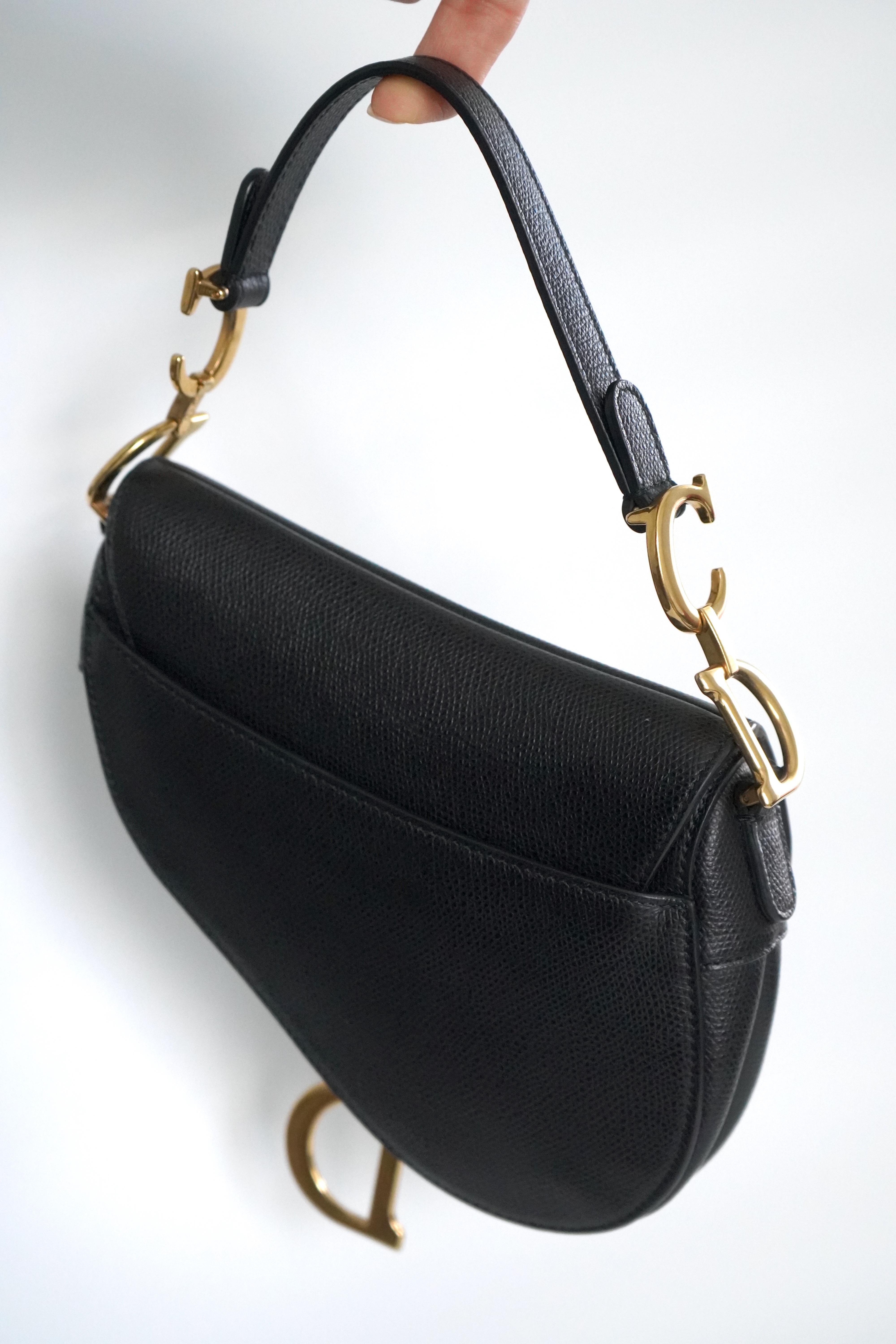 Christian Dior Mini Saddle Bag en cuir noir  1