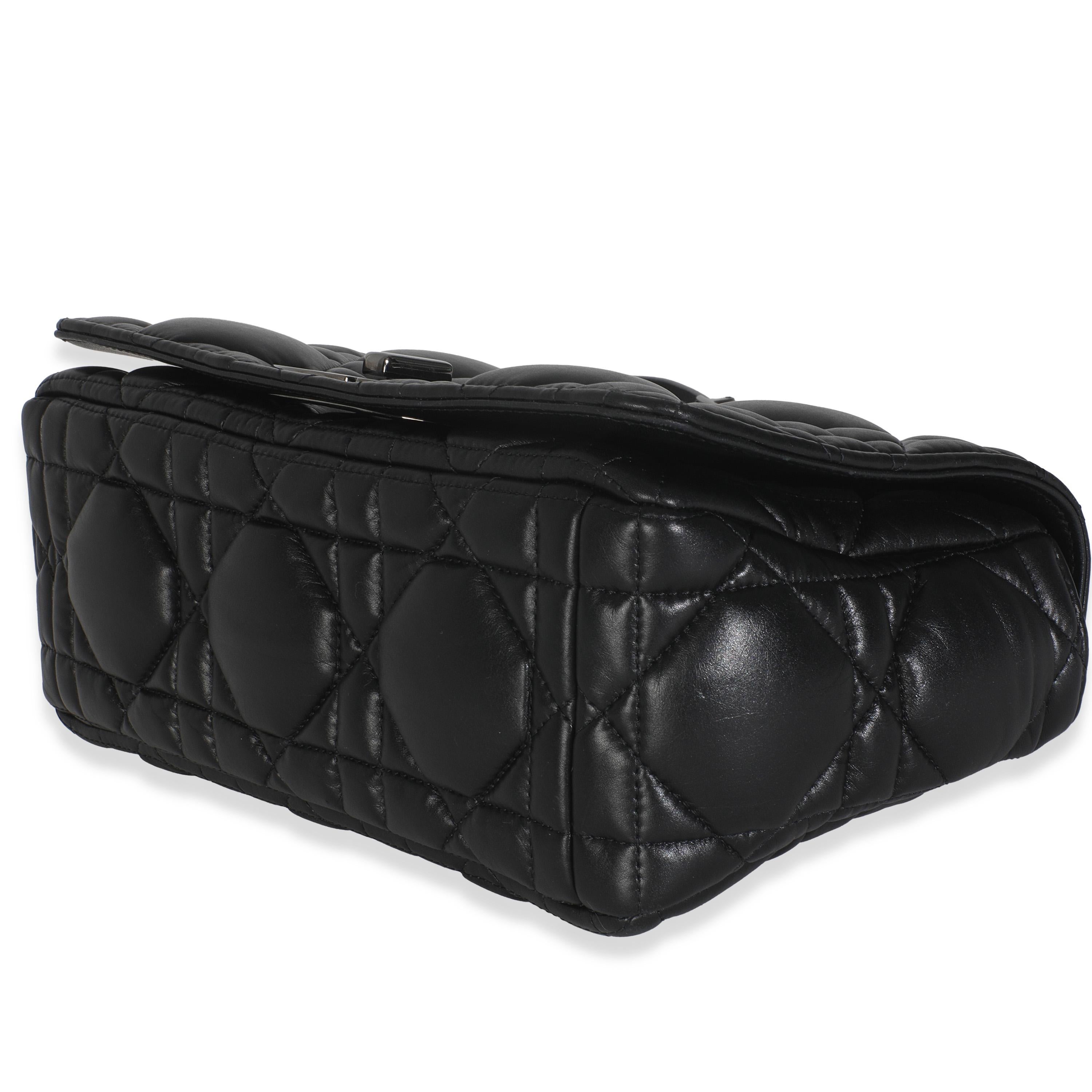 Christian Dior Noir Macrocannage Calfskin Medium Caro Bag en vente 3