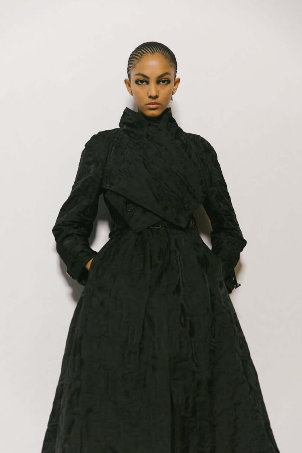 CHRISTIAN DIOR black moire 2023 TRENCH & REMOVABLE VEST Coat Jacket 36 XS For Sale 6