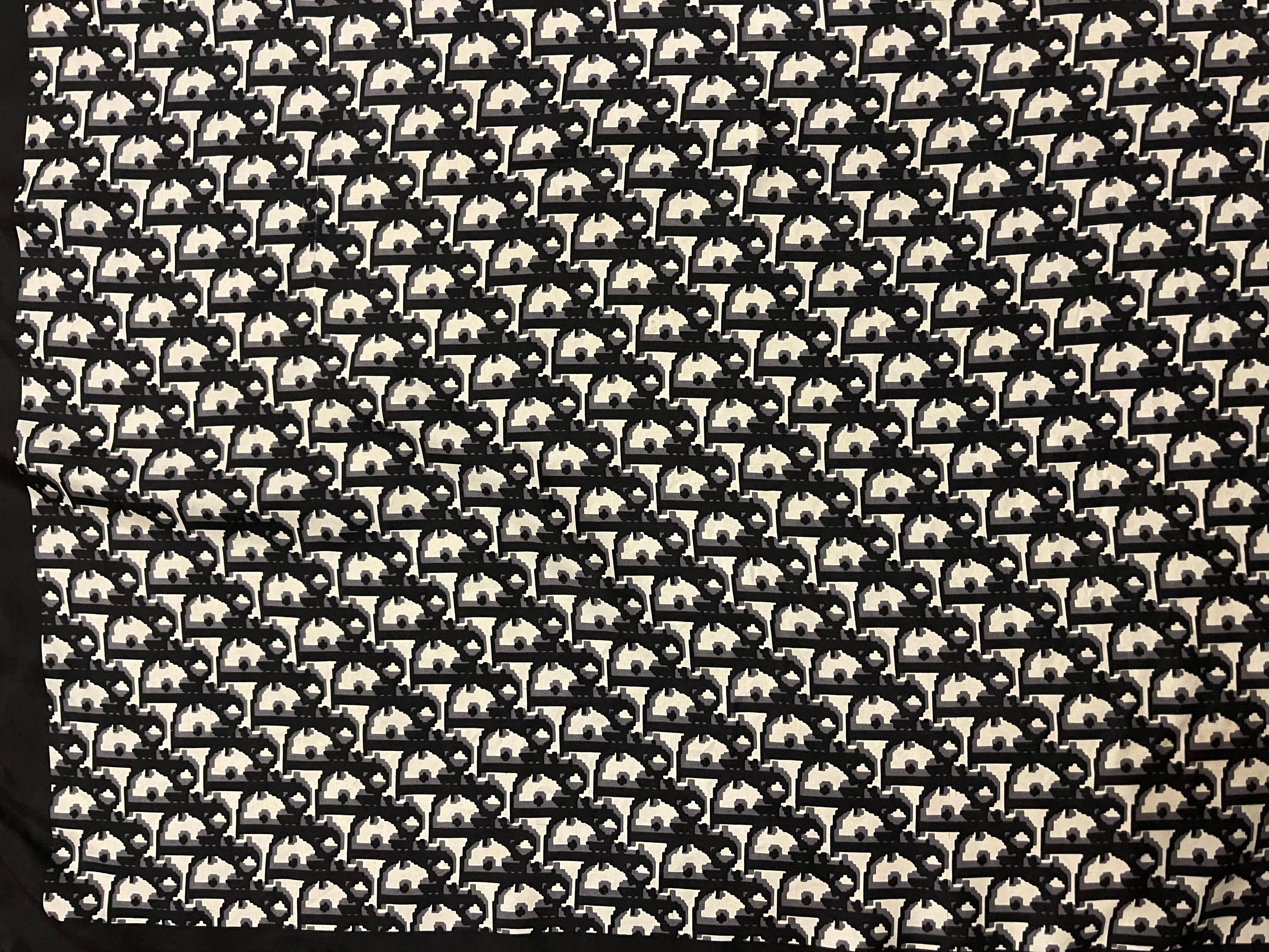 Christian Dior - Écharpe en coton noire à monogrammes en vente 1