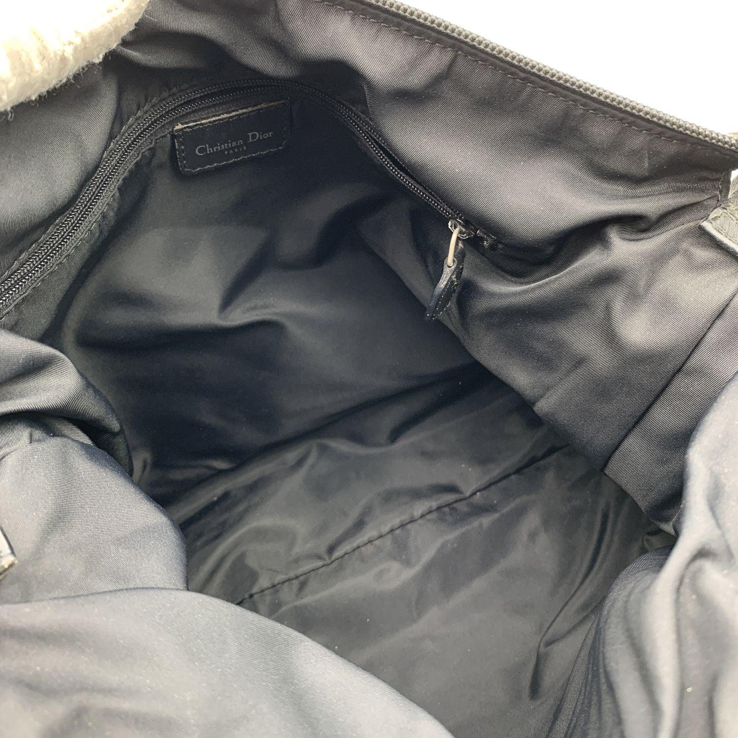 Christian Dior Bolso Mensajero de Lona Negro Monograma Oblicuo en venta 2