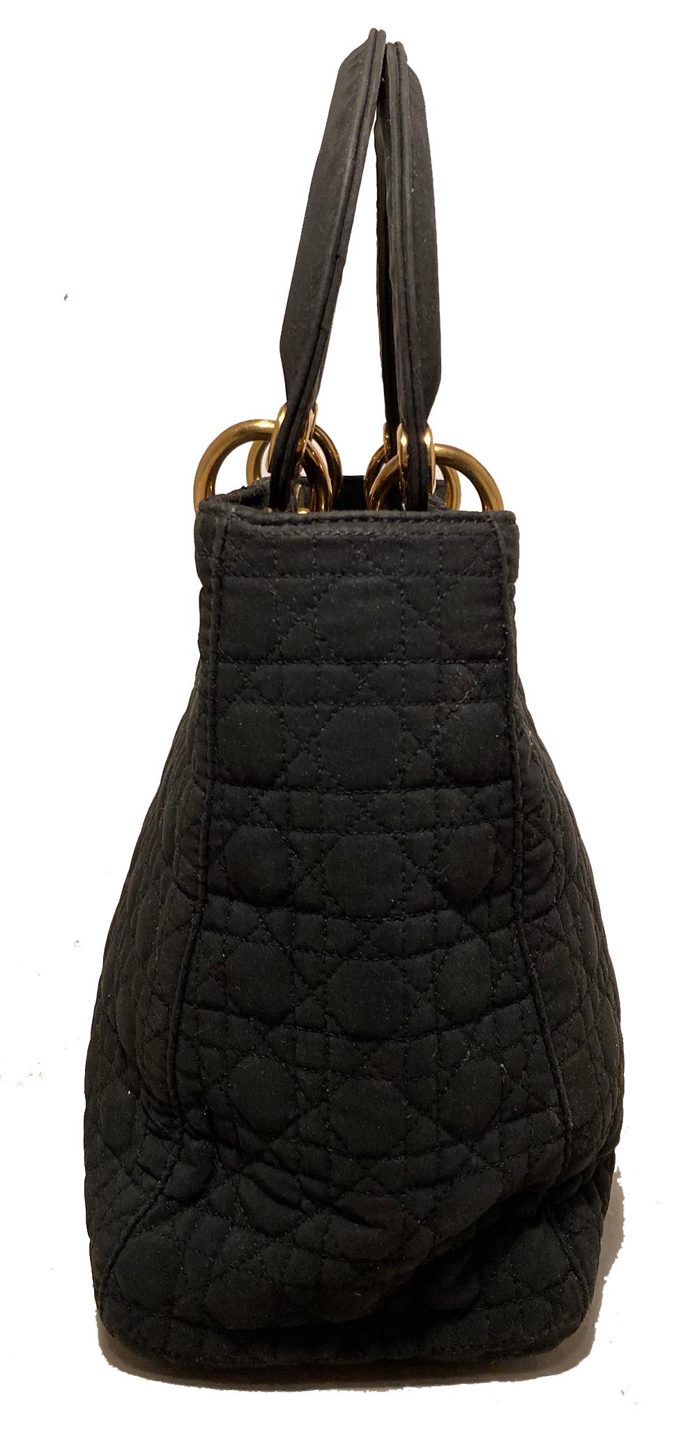 Noir Christian Dior - Sac Lady Di en nylon noir de taille moyenne en vente