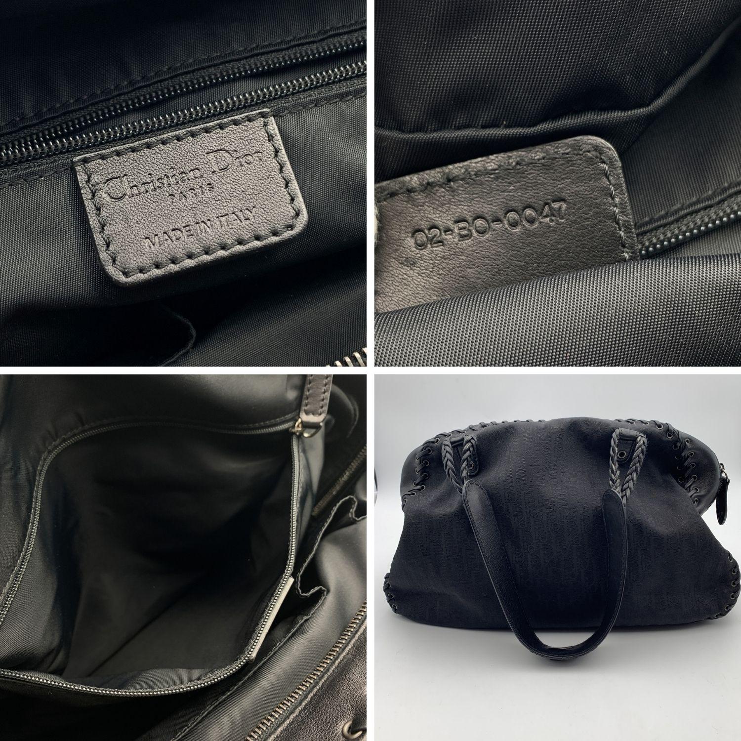 Christian Dior Schwarze schräge Canvas-Tragetasche mit Herzanhänger 1
