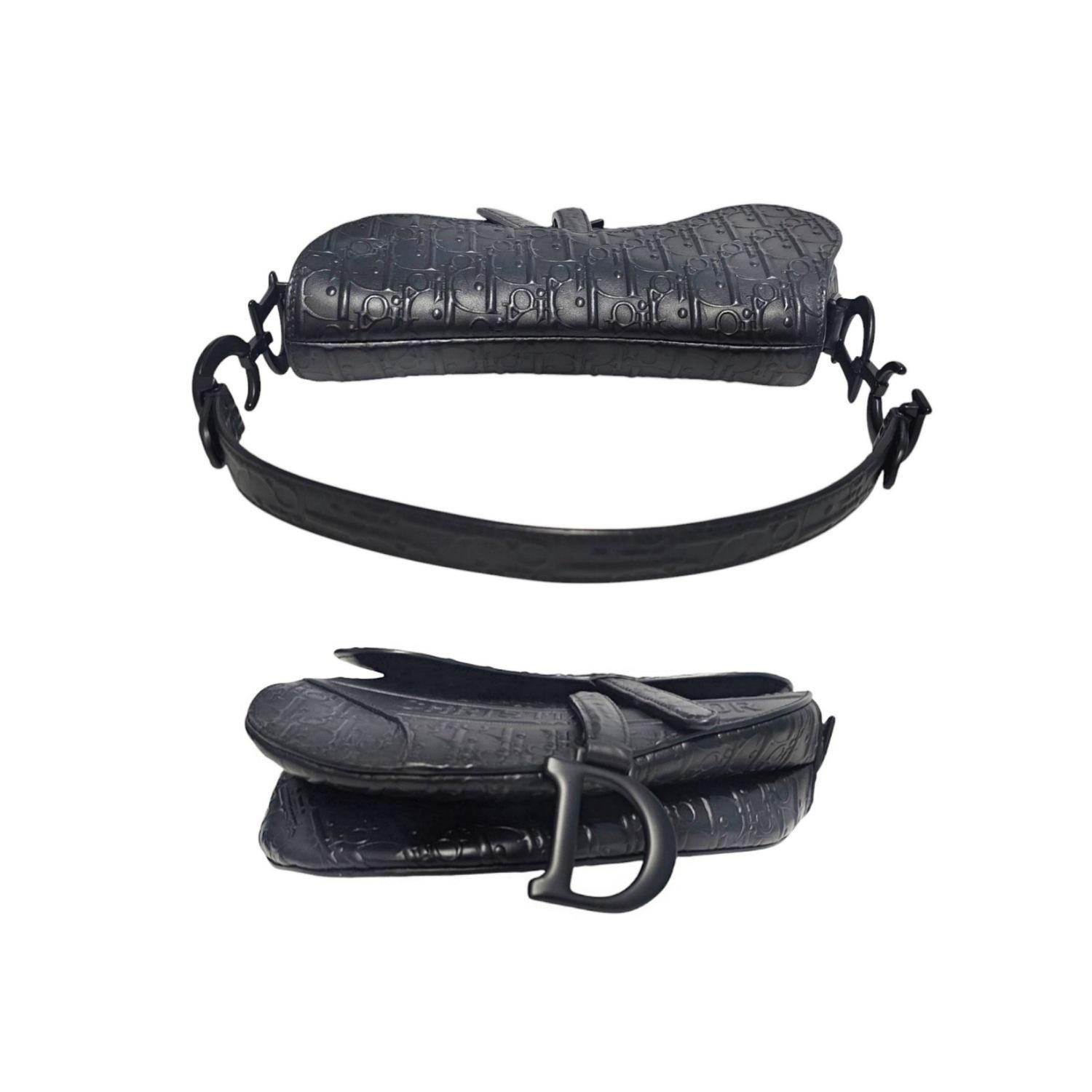 Christian Dior - Sac à main en cuir de veau gaufré Oblique - Noir Pour femmes en vente