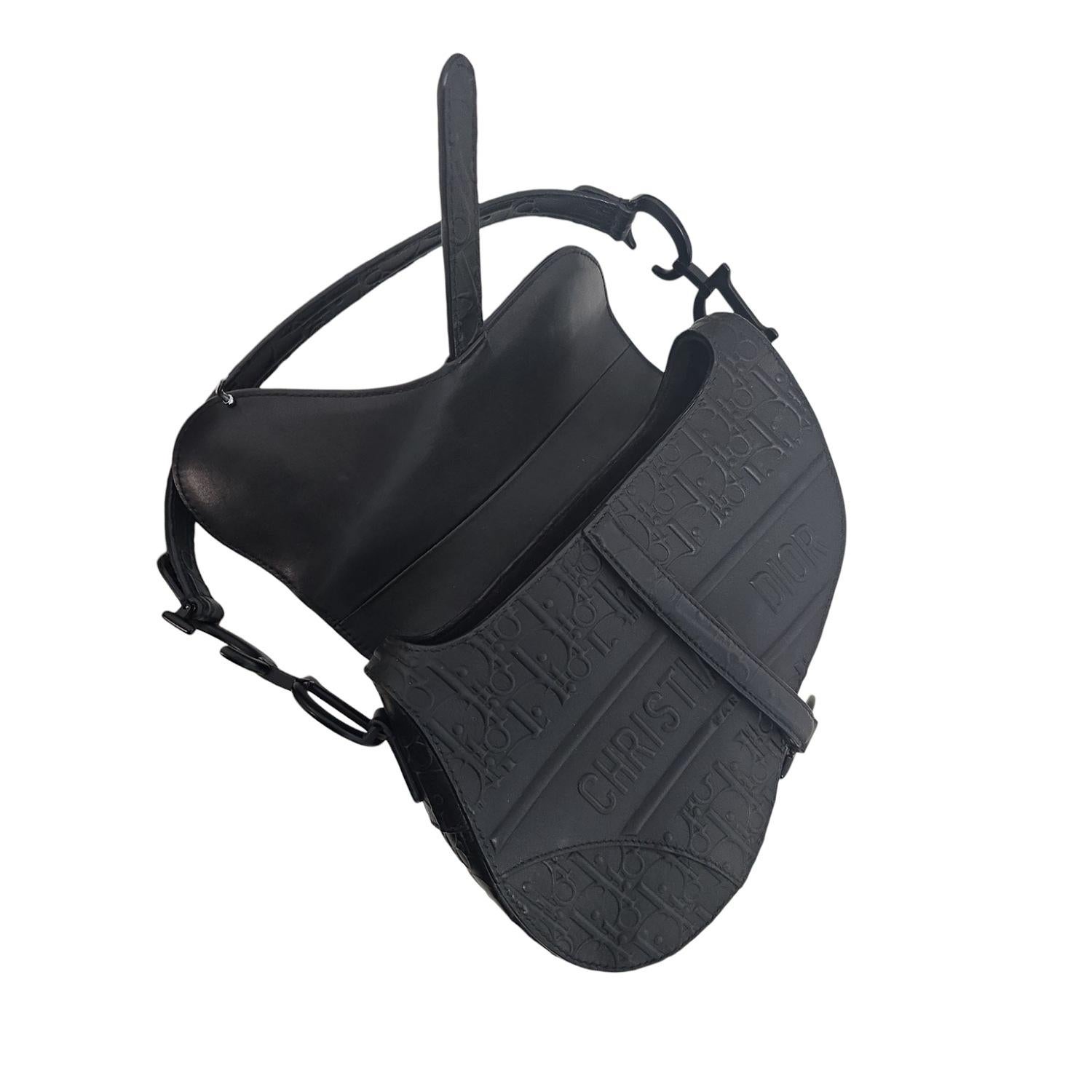 Christian Dior - Sac à main en cuir de veau gaufré Oblique - Noir en vente 1