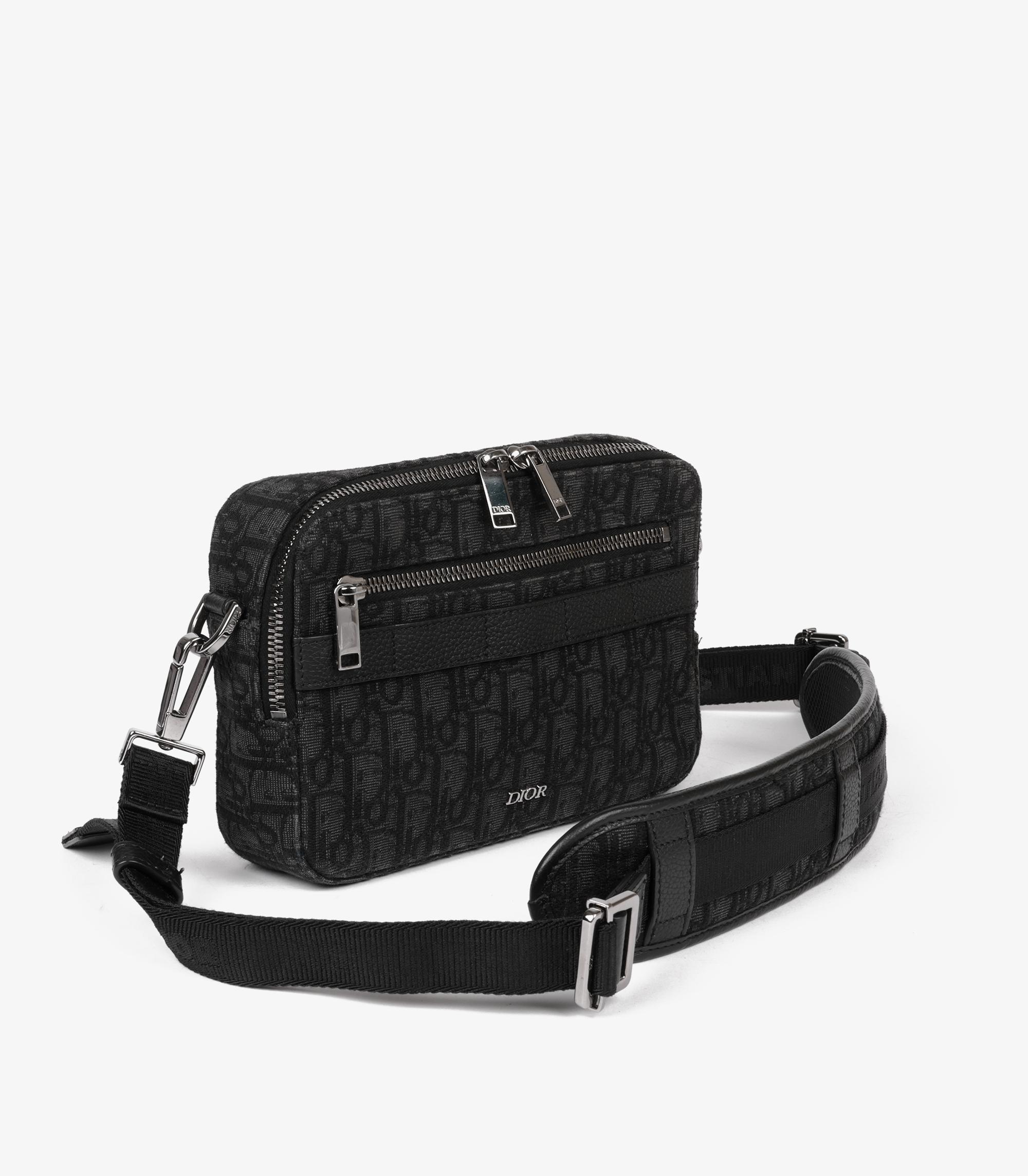 Christian Dior Black Oblique Jacquard & Grained Calfskin Leather Safari Bag With Strap

Brand- Christian Dior
Model- Safari Bag with Strap
Product Type- Crossbody, Shoulder
Serial Number- 21********
Age- Circa 2021
Accompanied By- Christian Dior