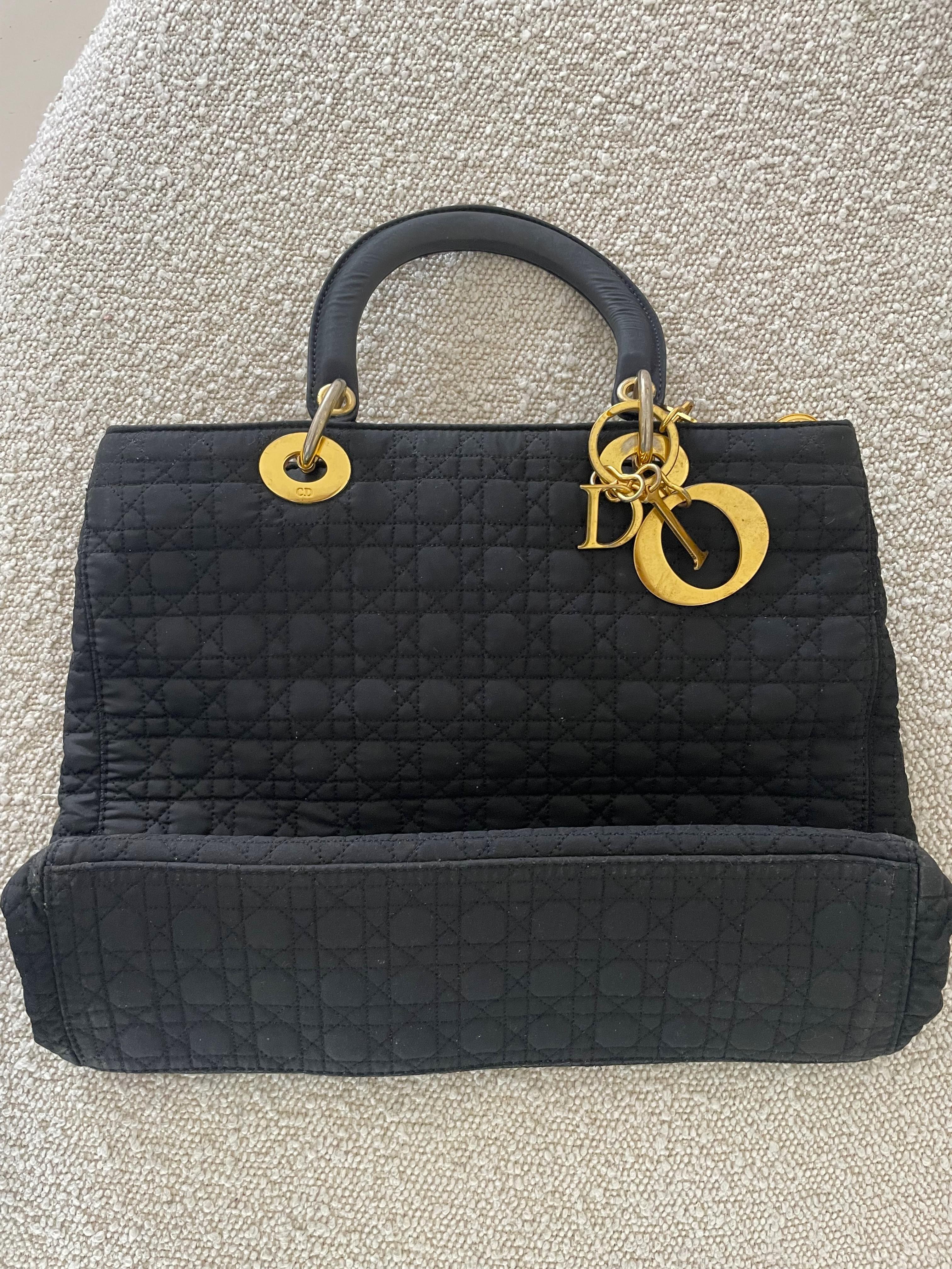 Christian Dior Black Quilted Nylon LARGE Lady Di Bag 1990s In Good Condition For Sale In 'S-HERTOGENBOSCH, NL