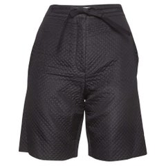 Christian Dior Short Bermuda matelassé en soie noire et diamants, taille M