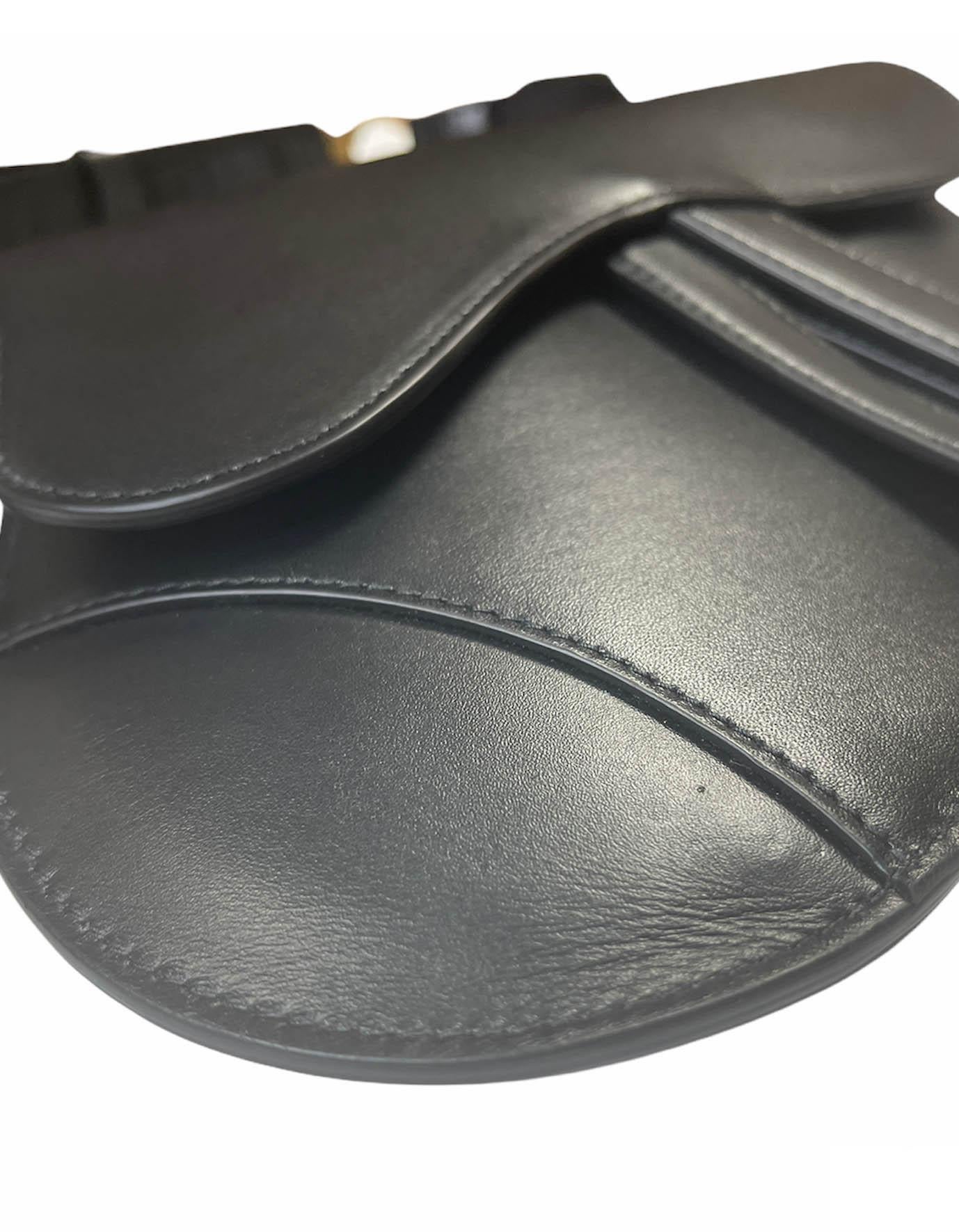 Christian Dior Black Smooth Leather Saddle Pouch Belt Bag In Excellent Condition In New York, NY