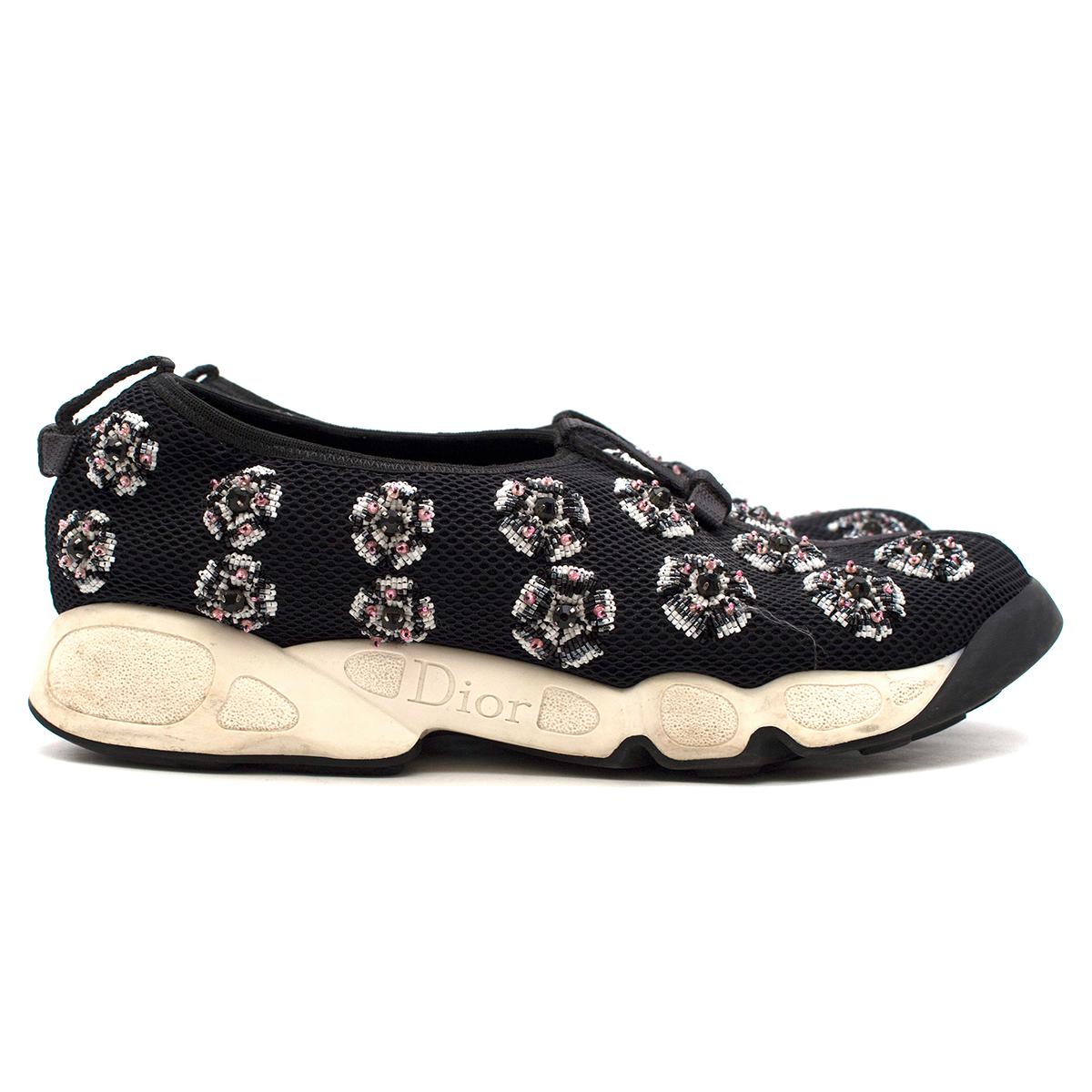 Christian Dior Black Technical Fabric Embellished Slip-on

-Technical fabric, black 
-Embroidery bead flowers
-Grosgrain effect couture bow detail
-Rubber sole

Please note, these items are pre-owned and may show some signs of storage, even when