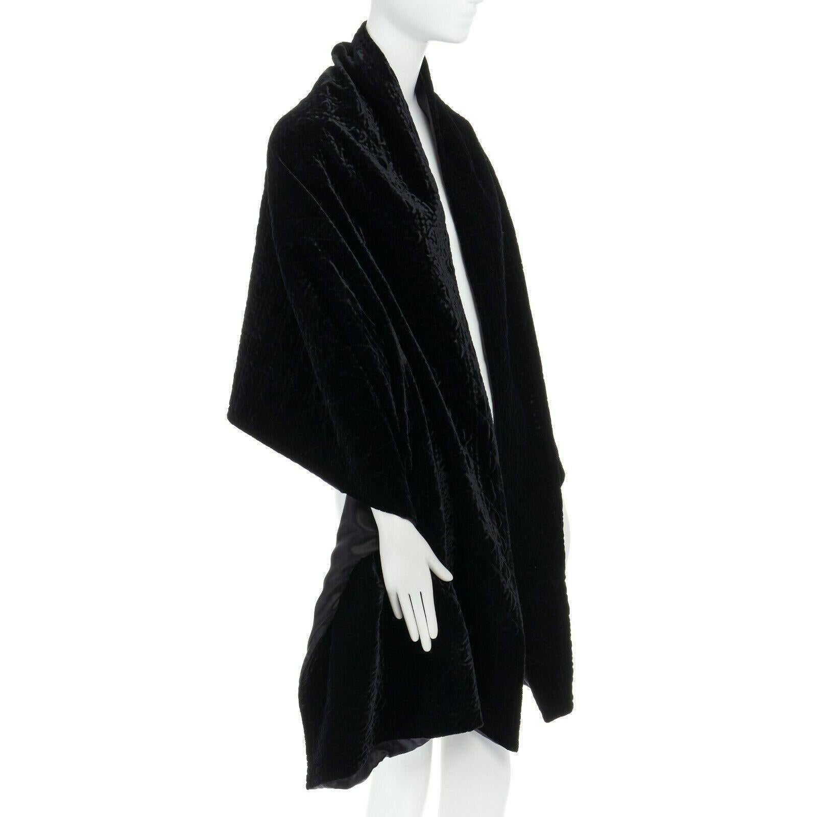 Black CHRISTIAN DIOR black velvet cannage geometric stitch silk lined shawl scarf